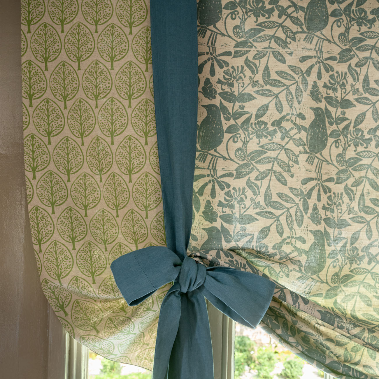 Birds & Bees Printed Linen Cotton Fabric - Soft & Breathable Material for DIY Crafts, Quilting, and Home Decor Projects