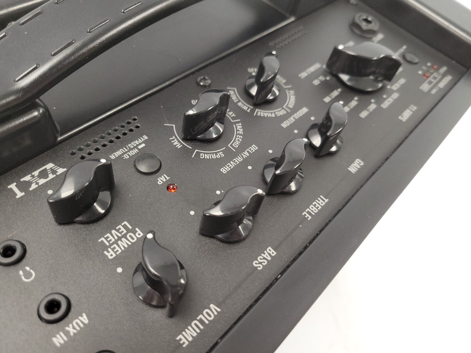 Vox VX1 Guitar Amplifier - 10W Electric Guitar Amp with Built-in Effects & Headphone Jack - Perfect for Home Practice, Studio Recording & Live Performances