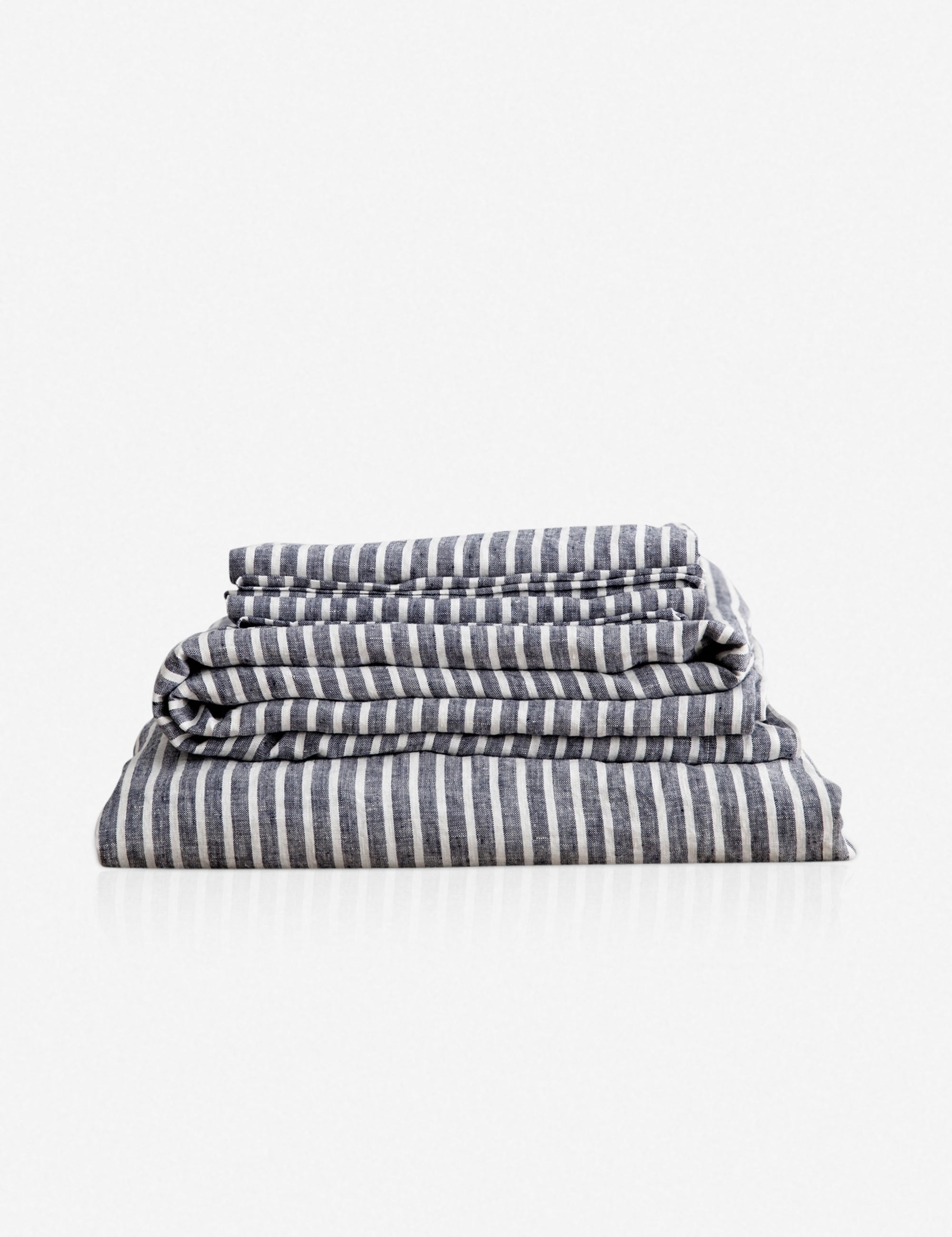 Premium European Flax Linen Sheet Set - Breathable & Soft Bedding by Cultiver | Luxury Hotel Quality for Master Bedroom, Guest Room & Vacation Homes