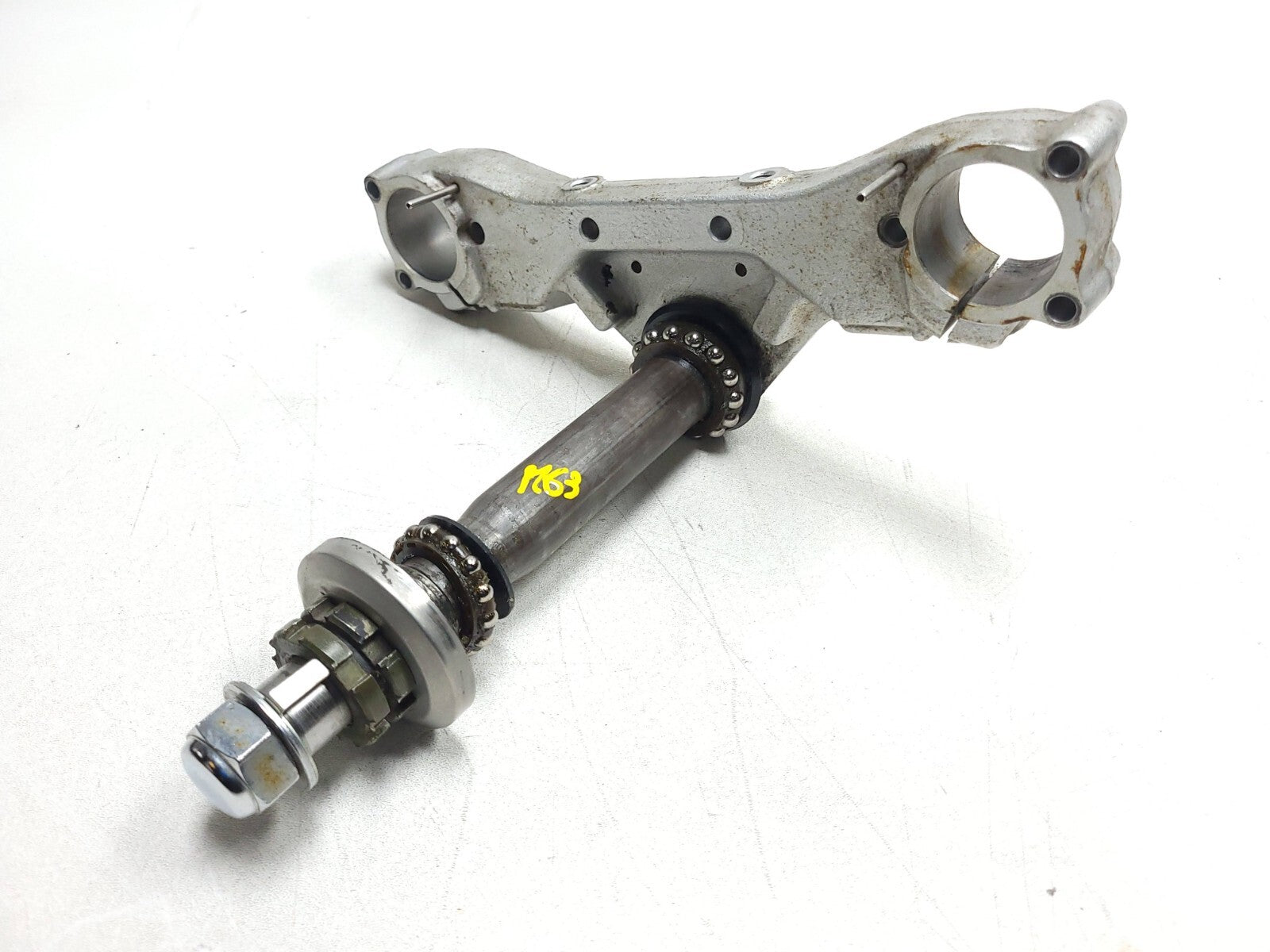 Yamaha V Star 650 XVS650 Classic Triple Tree Lower OEM Replacement Part - Perfect for Motorcycle Repair & Customization Projects