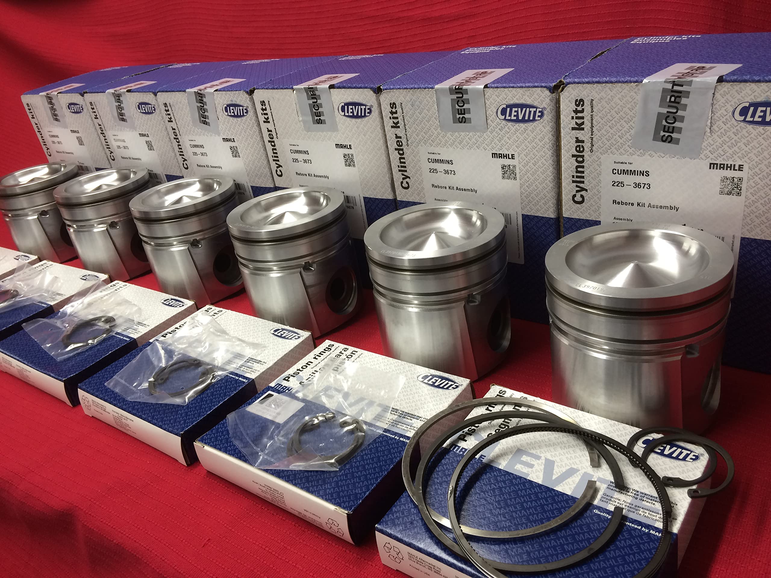MAHLE 5.9L Cummins Piston Kit 2004.5-2008 +.040
