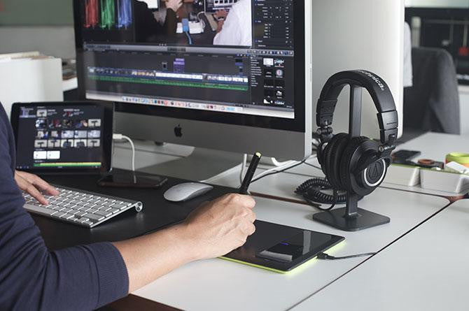 Bluelounge Posto - Compact Wall Mounted Charging Station for Phones & Tablets | Perfect for Home, Office & Travel | Organize & Charge Multiple Devices
