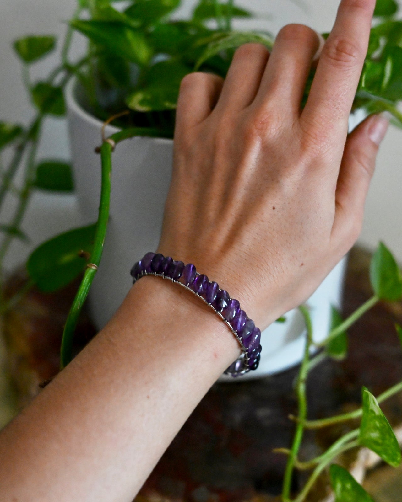 Natural Amethyst Crystal Bangle Bracelet for Women - Healing Stone Jewelry for Meditation, Yoga & Spiritual Gifts