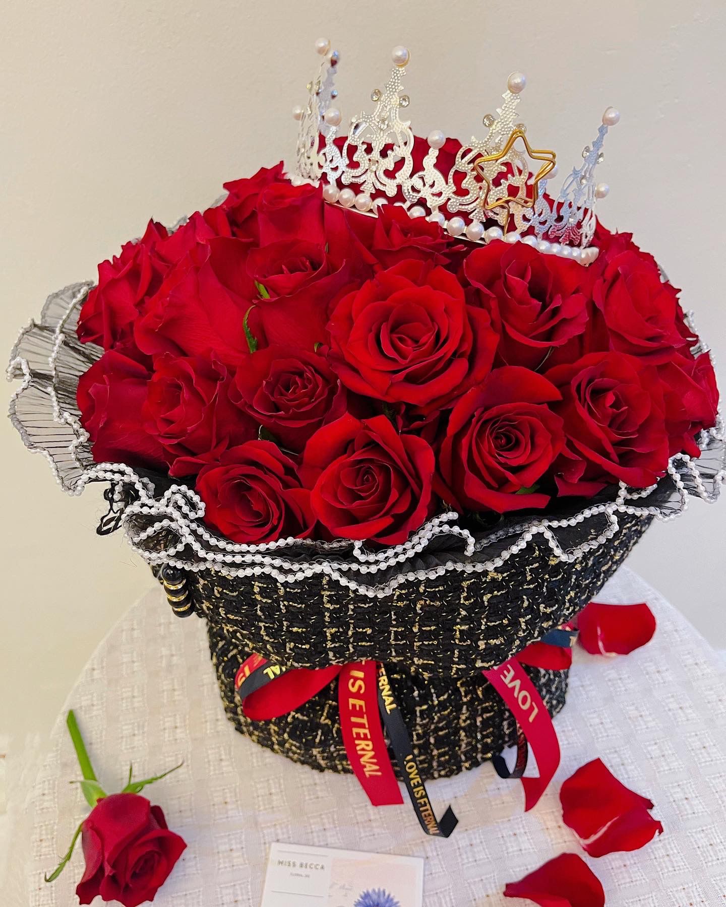 33 Stalks Black Classic Red Rose Bouquet - Fresh Long Stem Roses for Valentine's Day, Anniversary, Wedding Centerpiece & Romantic Gifts