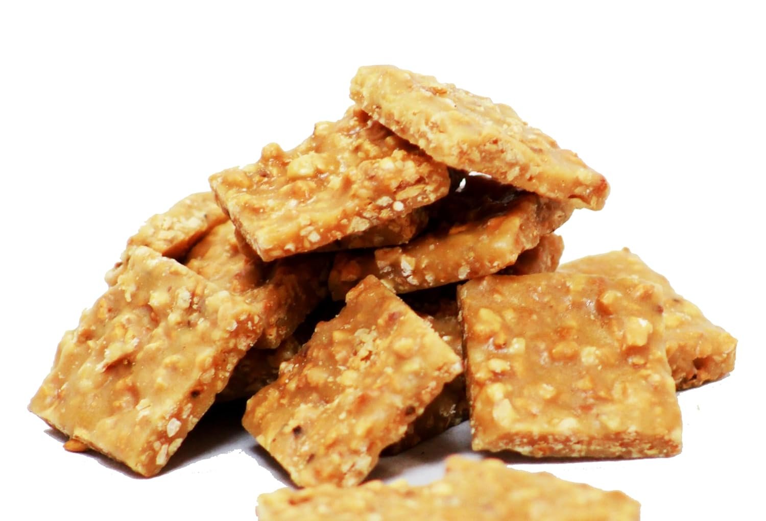 Premium Macadamia Nut Brittle Gift Box - Gourmet Hawaiian Snack - Holiday Gifts, Corporate Gifts & Party Favors - Crunchy Sweet Treat for Christmas, Birthday & Special Occasions