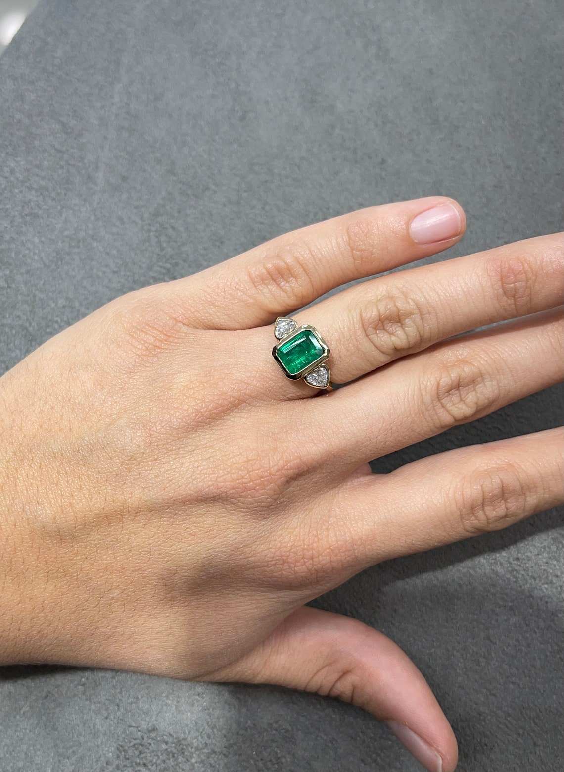 2.54tcw Natural Emerald & Heart Cut Diamond Three Stone Ring in 18K Gold - Elegant Bezel Setting for Engagement, Anniversary & Special Occasions