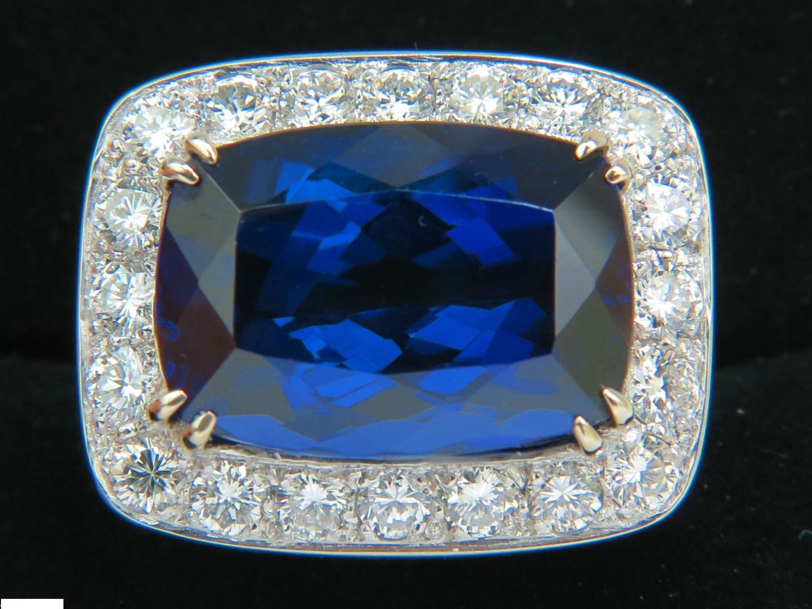 18KT GIA Certified 22.95 Carat Natural Tanzanite & Diamond Engagement Ring - Custom Mounted in 18K Gold - Perfect for Wedding, Anniversary & Special Occasion Gifts