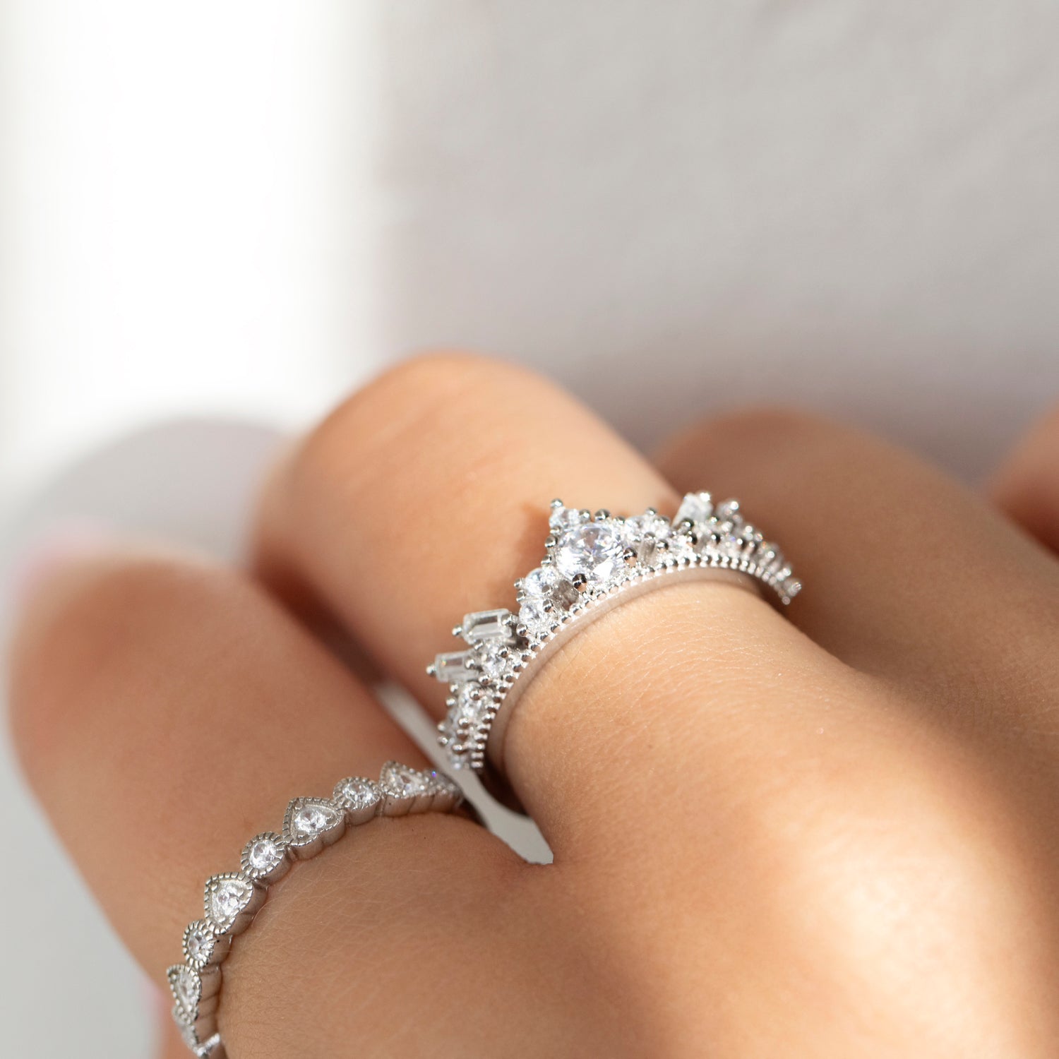 Elegant Silver Treasure Crown Ring for Women – Perfect for Weddings, Parties & Special Occasions