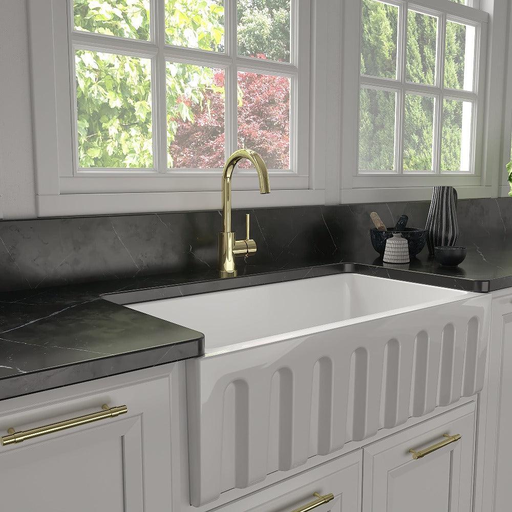 ZLINE Renoir Single Handle Kitchen Faucet in Polished Gold - Modern Pull-Down Sprayer for Sink, Brushed Brass Finish - Perfect for Farmhouse, RV & Residential Kitchens (REN KF PG)