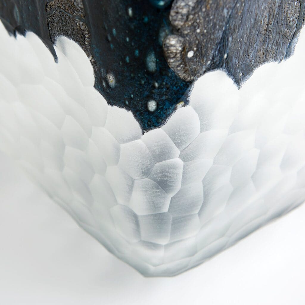 Cyan Design 10899 Bosco Vase - Large Blue and White Ceramic Vase for Home Decor, Wedding Centerpiece, Living Room & Dining Table Decoration