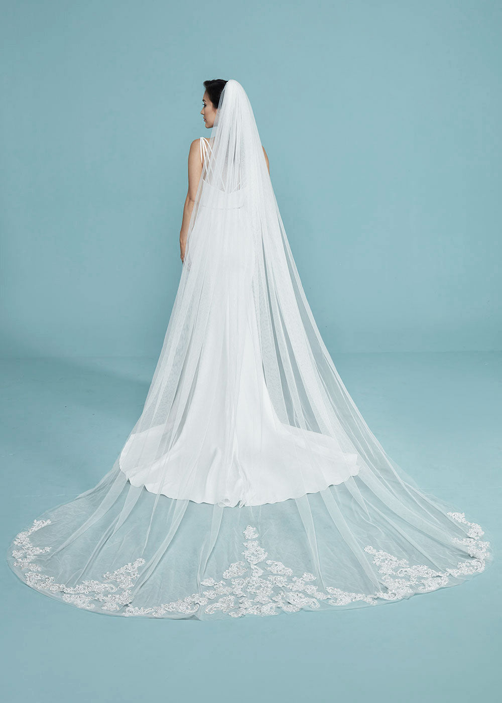 Piper Veil Cathedral Wedding Veil with Lace Appliques - Elegant Bridal Accessory for Church Ceremonies & Formal Weddings