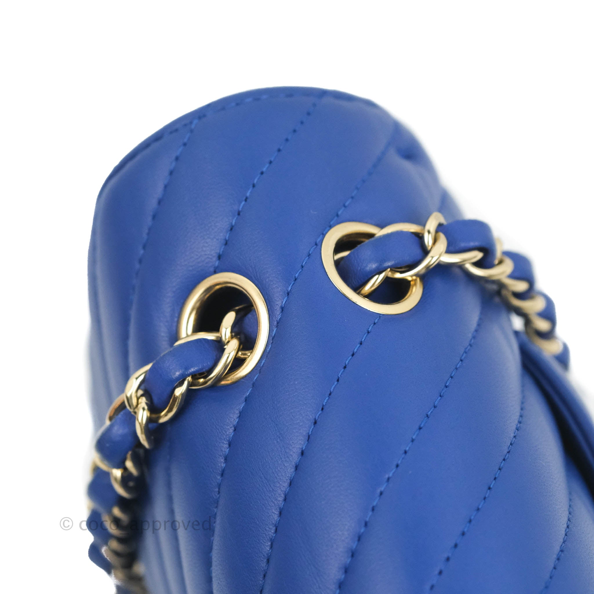 Chanel Classic M/L Medium Chevron Double Flap Bag in Blue Lambskin with Gold Hardware - Luxury Handbag for Women, Perfect for Parties, Dating & Special Occasions