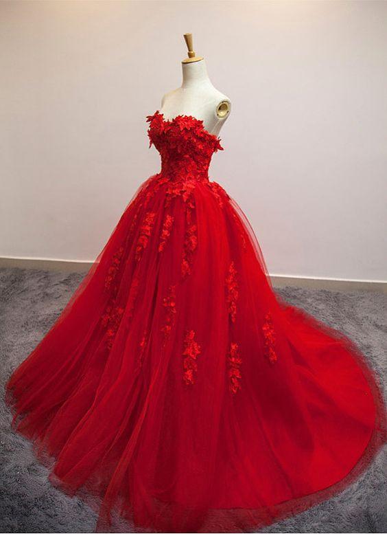 Elegant Burgundy Floral Lace Sweetheart Neckline Tulle Ball Gown Wedding Dress for Bride - Perfect for Romantic Weddings, Prom, Evening Gala & Special Occasions