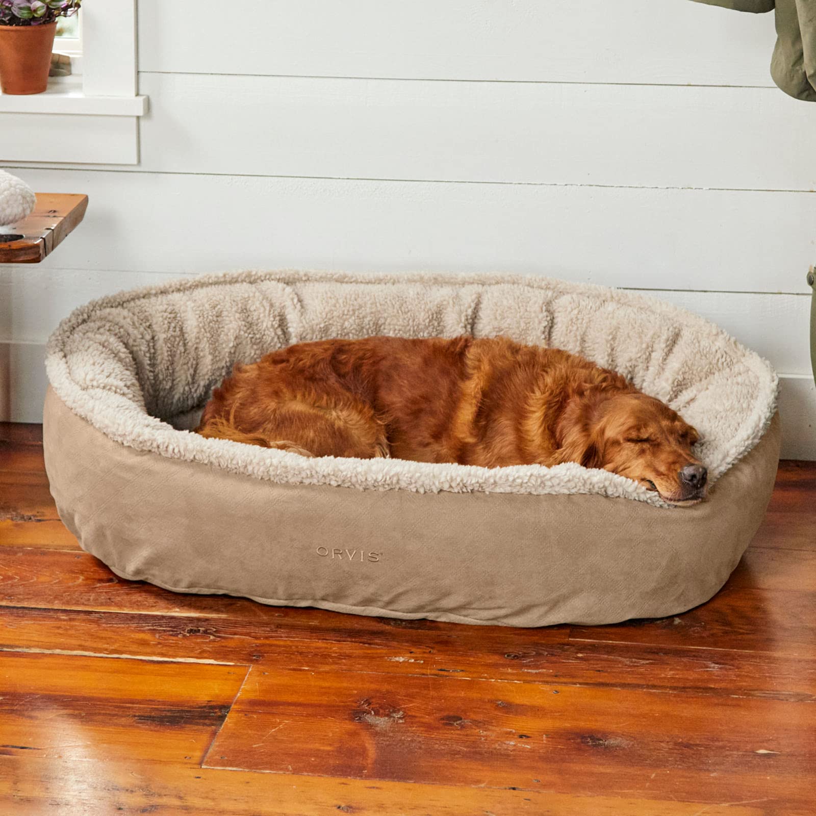 Orvis ComfortFill-Eco Wraparound Dog Bed with Soft Fleece - Cozy & Eco-Friendly Pet Bed for Small to Medium Dogs - Perfect for Indoor Use, Crate Training & Lounging