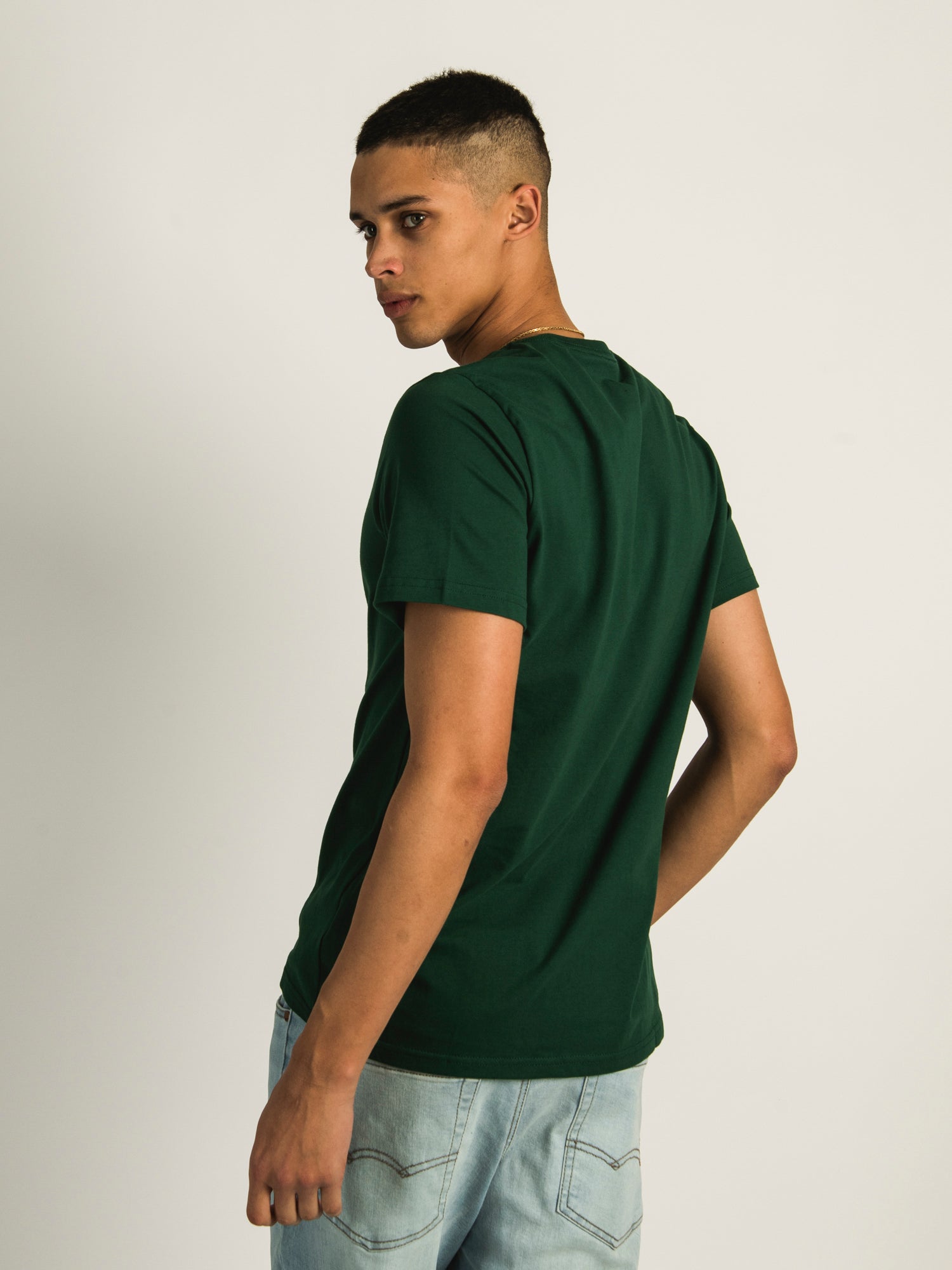 Converse Go To Embroidered Star Chevron T-Shirt - Men's & Women's Casual Tee for Everyday Wear - Clearance Sale