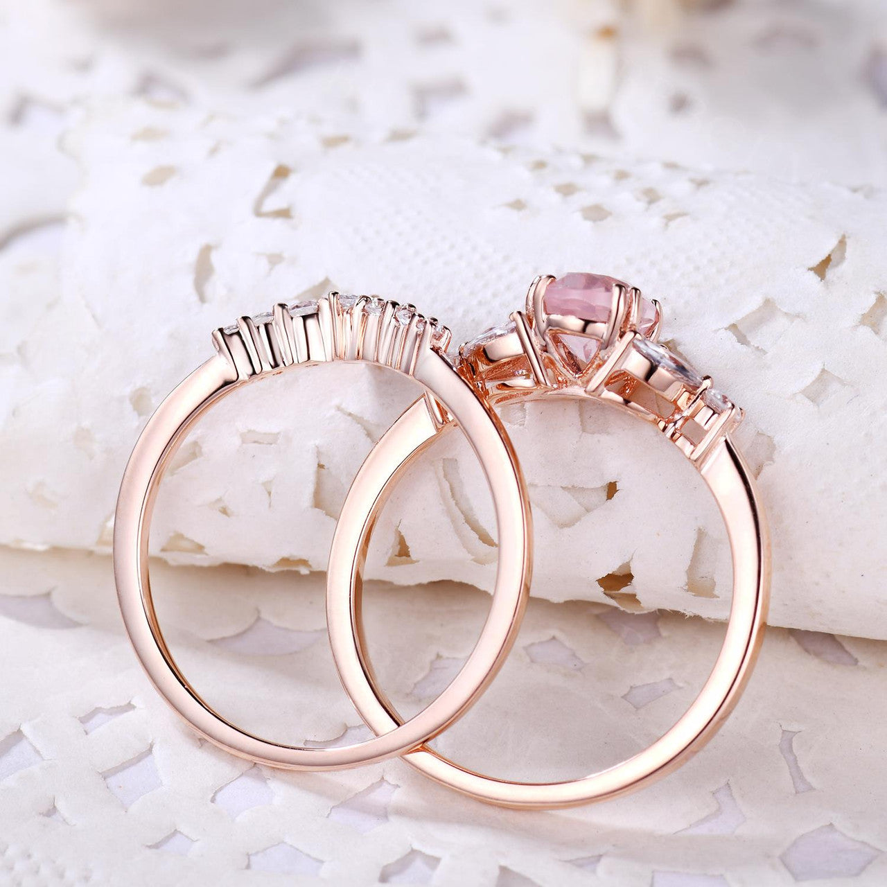 1.0 CT Vintage Oval Cut Rose Quartz Engagement Ring Set with Curved Moissanite Wedding Band - Perfect for Proposals, Anniversaries & Romantic Occasions