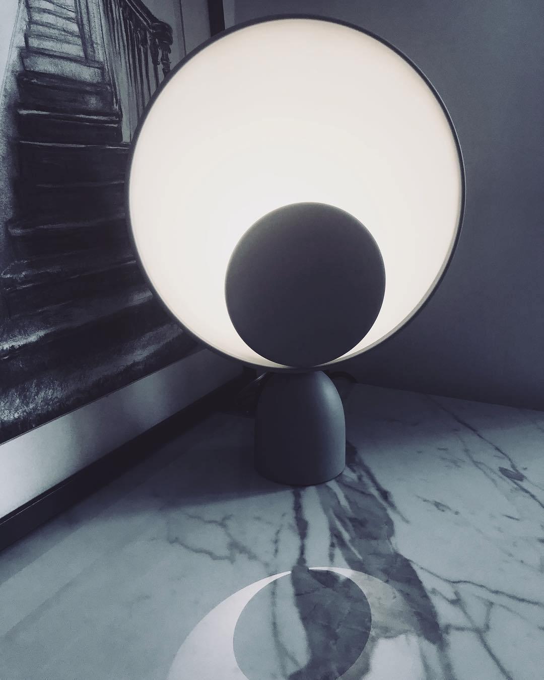 Blooper Table Lamp - Modern LED Desk Light for Home Office, Bedroom & Living Room - Perfect for Reading, Working & Decor