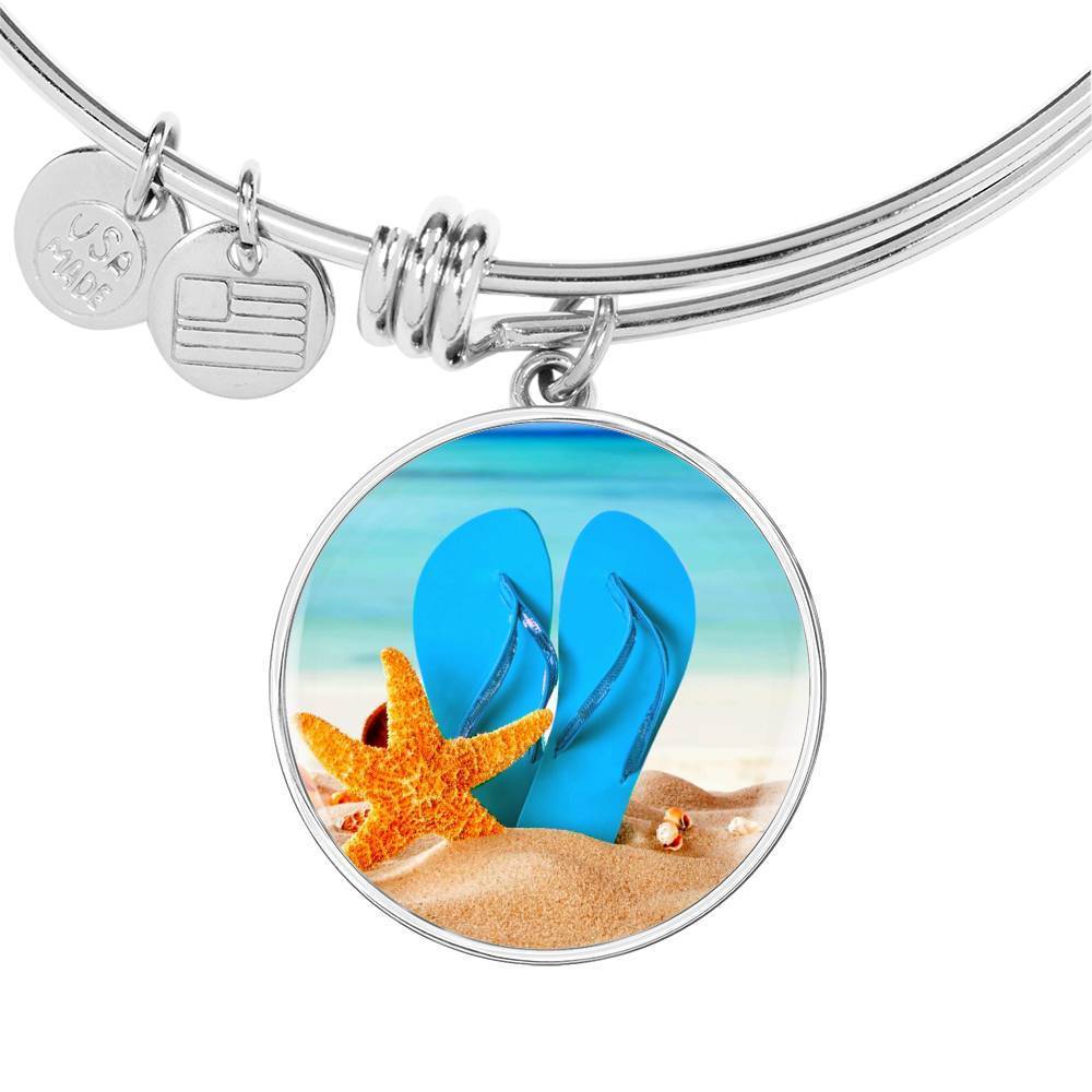 Stylish Round Pendant Bangle Bracelet for Women - Perfect Beach Jewelry for Summer Vacations & Flip Flop Outfits