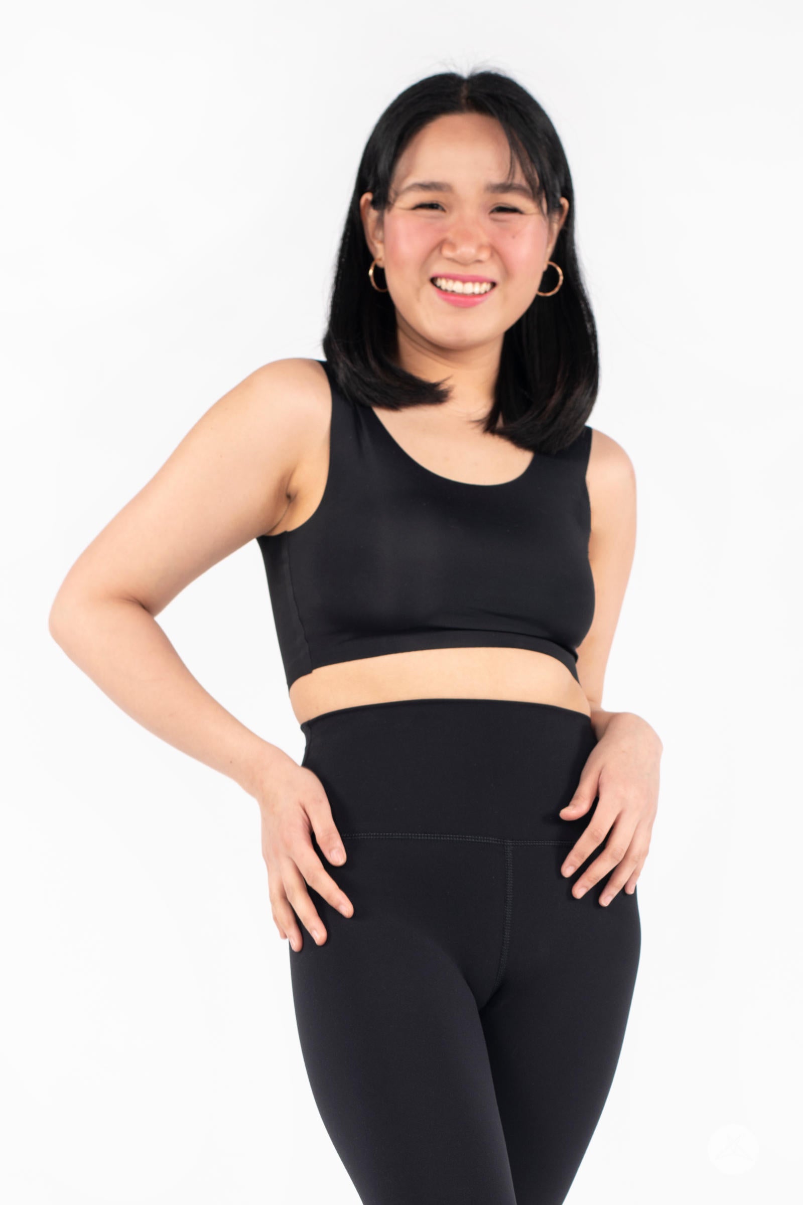 Free Motion Crops - High-Quality Yoga Pants for Women | Comfortable Workout Leggings for Pilates, Running & Gym | Perfect for Active Lifestyles & Athleisure Wear