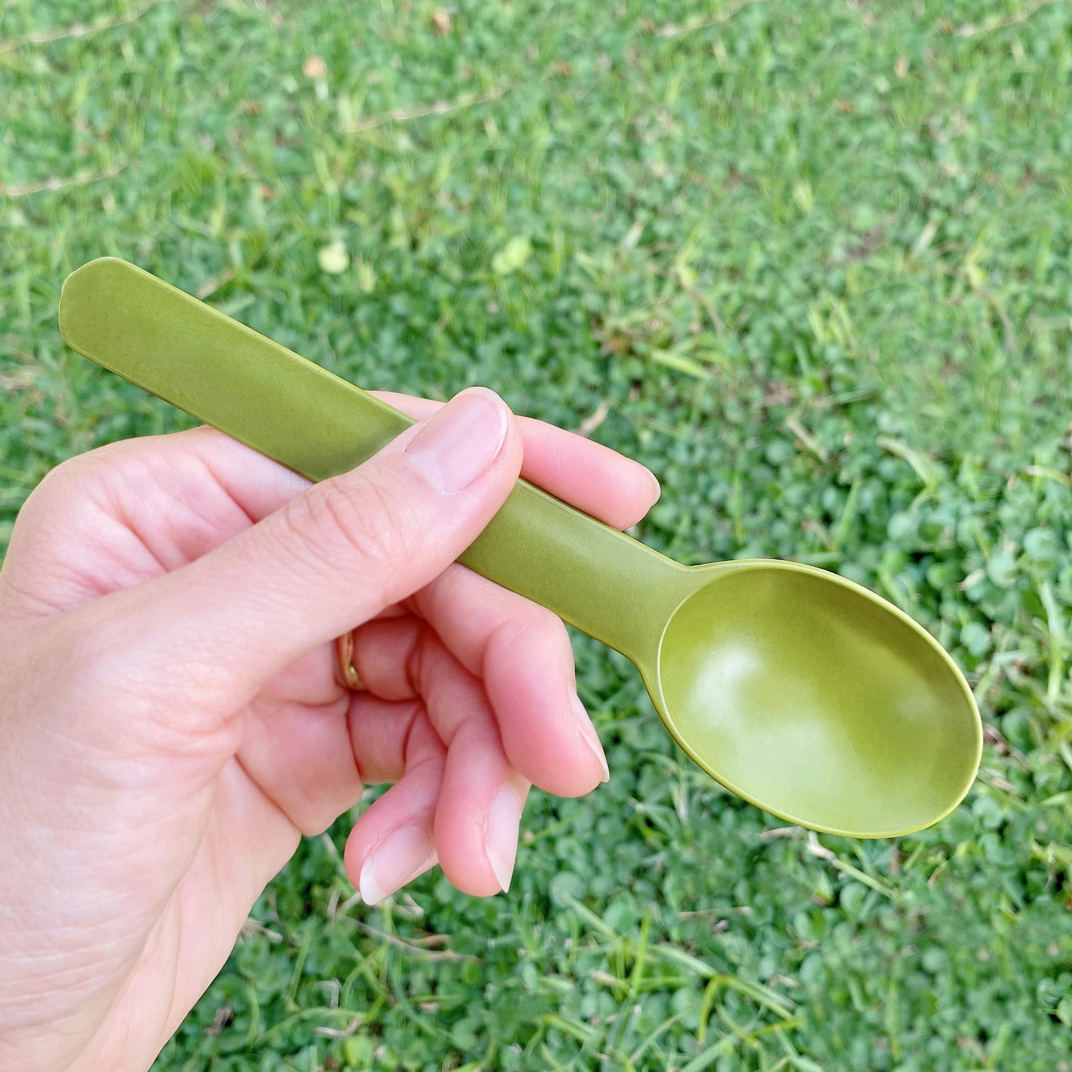 Eco-Friendly Disposable Cornstarch Spoons with Napkins - 500 Pack, Biodegradable & Compostable Cutlery for Parties, Picnics, and Takeout (Green)