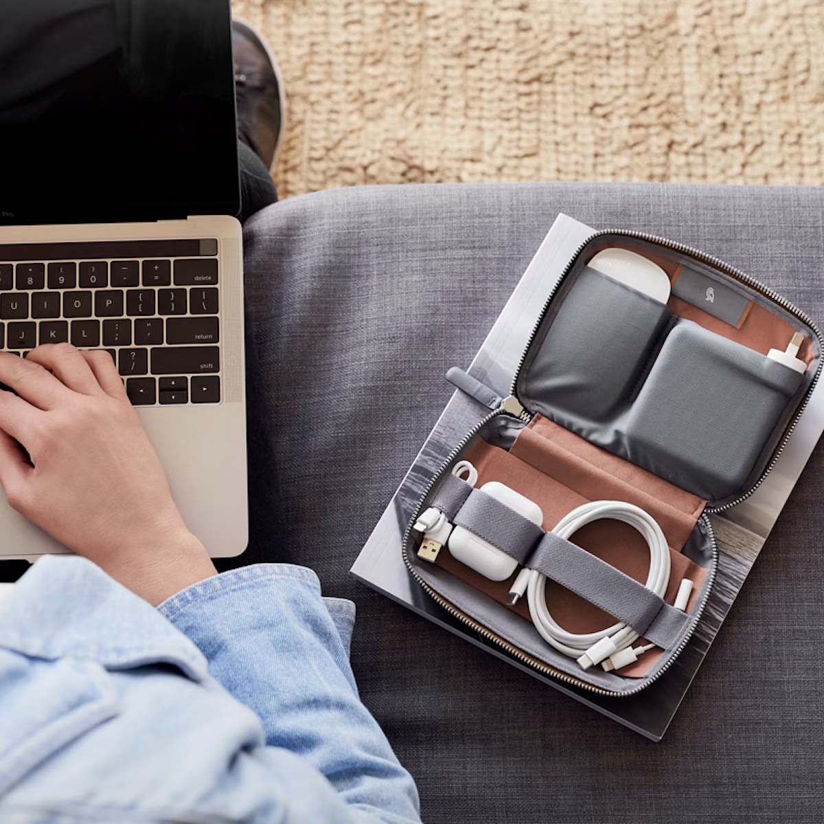 Bellroy Compact Tech Organizer - Slim Travel Cable Pouch for Phones, Chargers & Accessories | Perfect for Business Trips & Daily Commute
