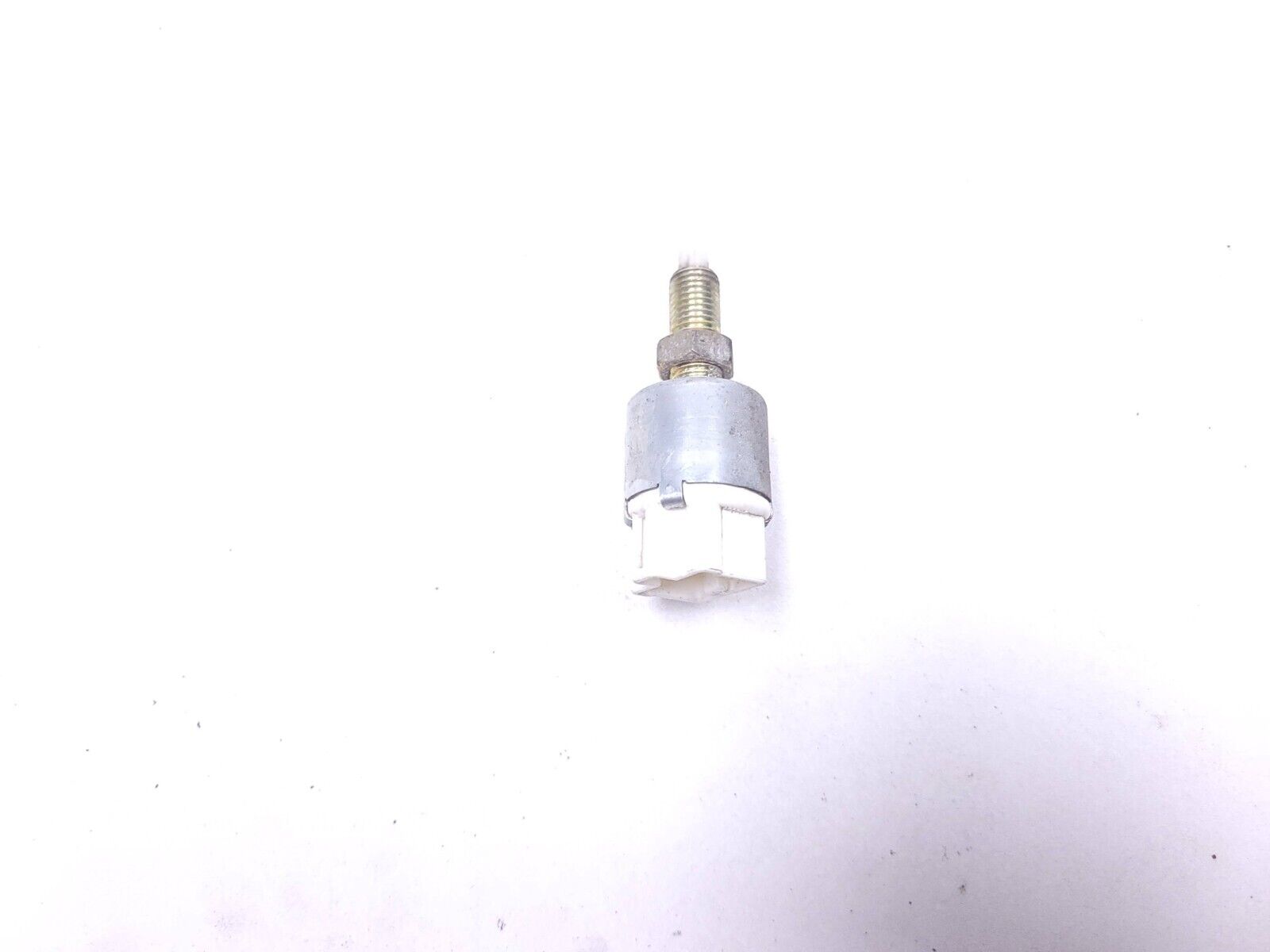03 08 Toyota Corolla Brake Pedal Switch OEM Replacement Part - Perfect for Brake Light Repair & Maintenance | Compatible with 2003-2008 Corolla Models