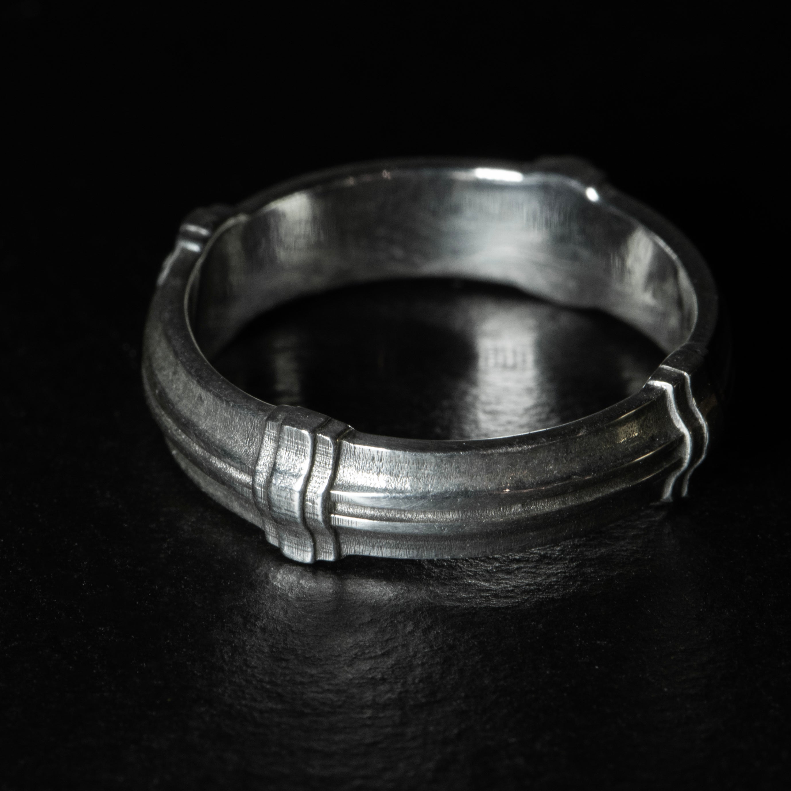 Gothic Silver Ring for Women - Elegant Vintage Jewelry for Parties, Weddings & Everyday Wear