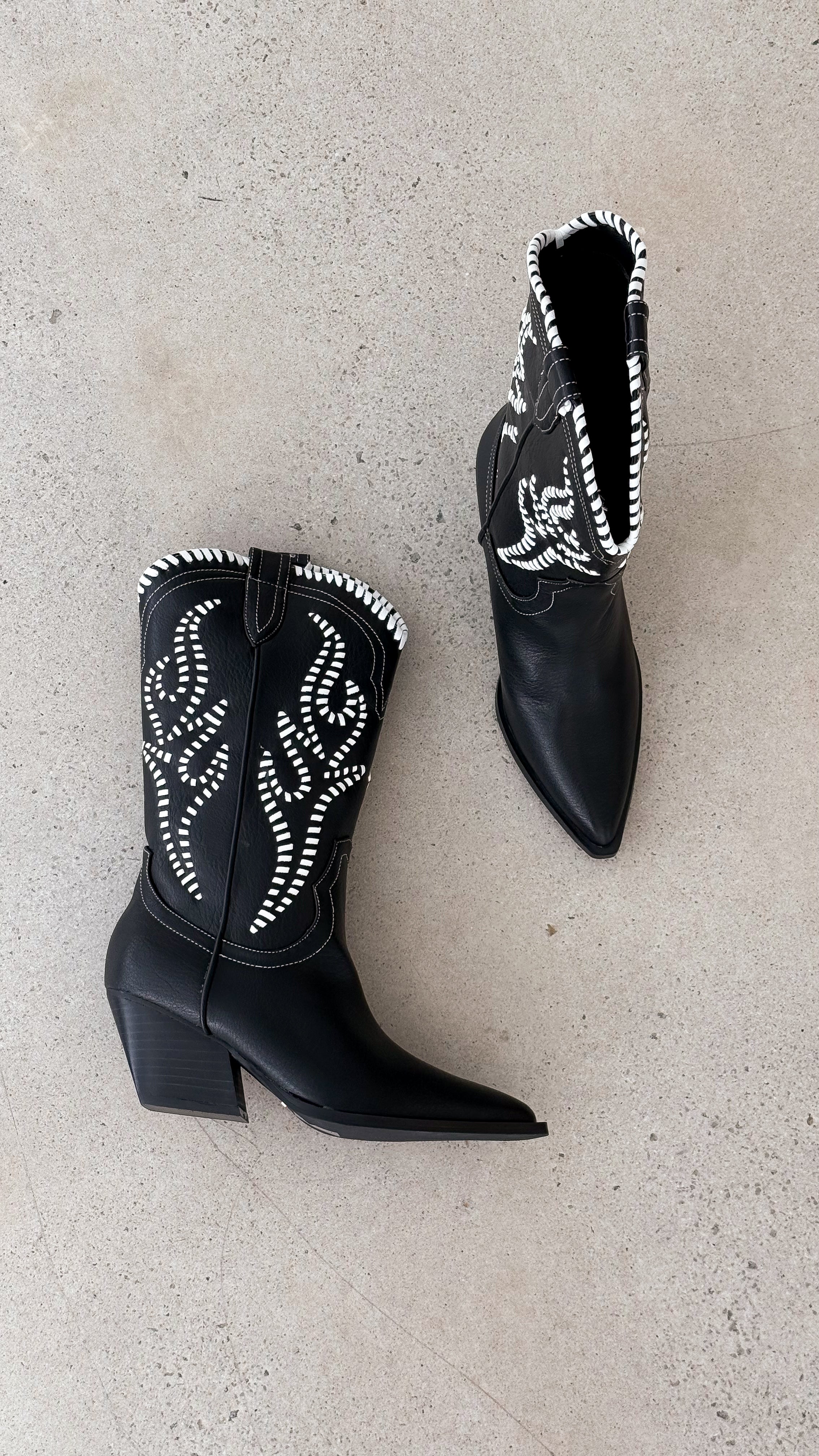 Avalee Women's Black Boots - Stylish & Comfortable Ankle Booties for Casual Outfits & Fall Fashion