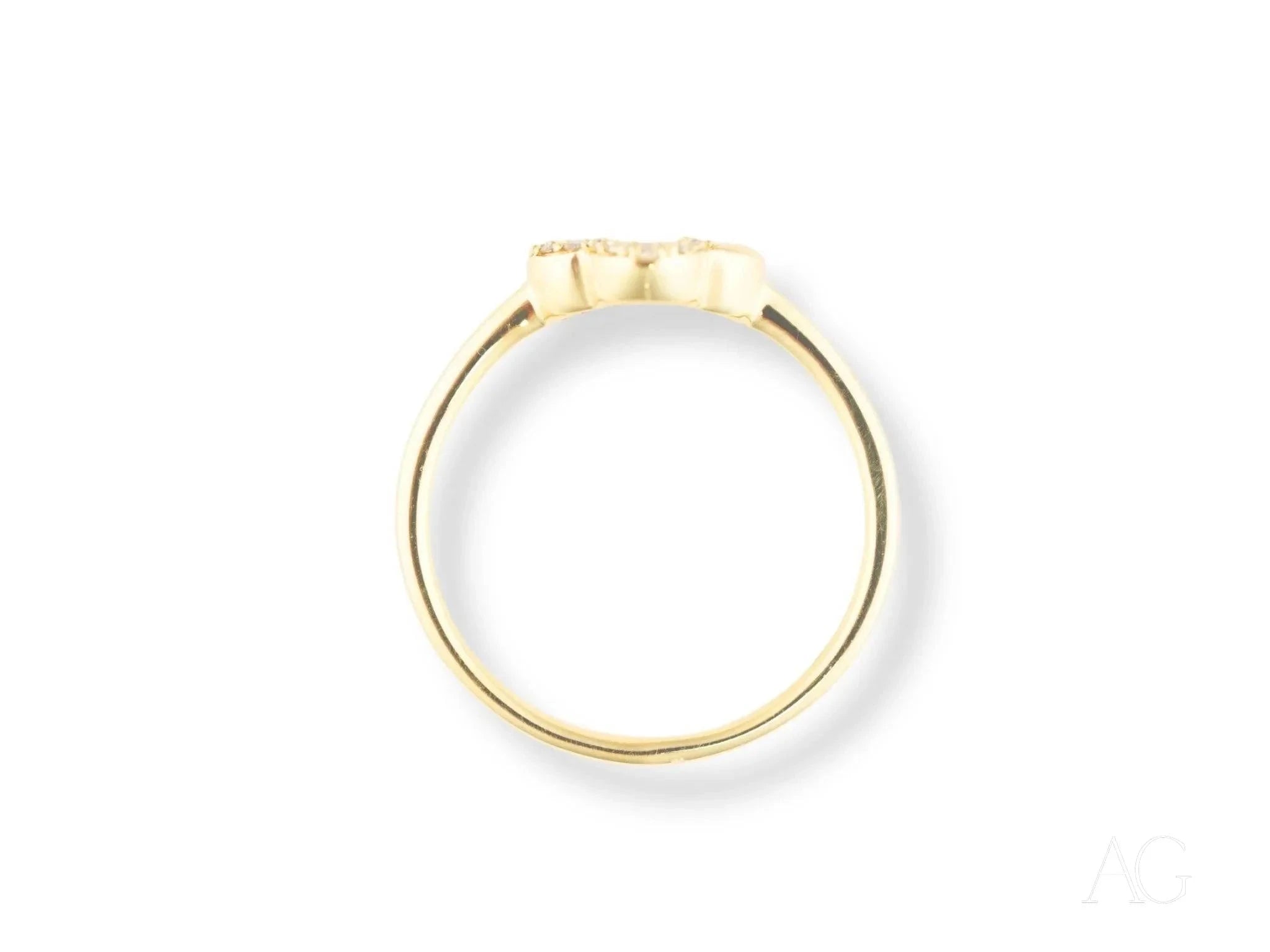 18K Gold Flower Diamond Ring for Women - Elegant & Timeless Jewelry for Engagement, Wedding, Anniversary & Special Occasions