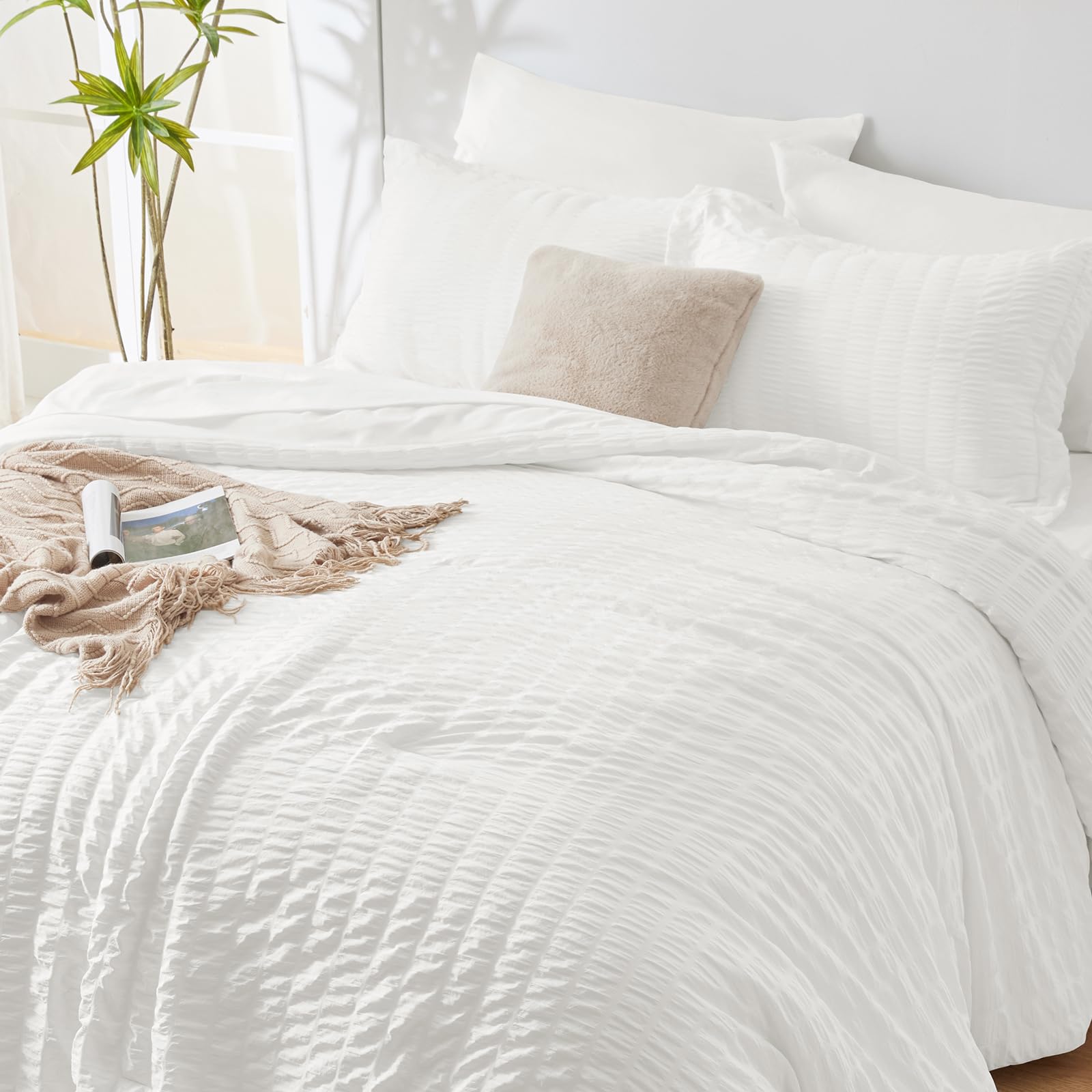 Luxury King Size Comforter Set - 7 Piece White Seersucker Bedding Set with Down Alternative Comforter, Sheets, Pillowcases & Shams | All-Season Soft Bed in a Bag | Perfect for Master Bedroom, Guest Room & Vacation Homes
