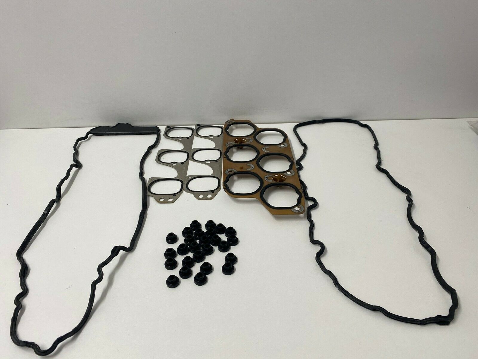Genuine Holden Commodore VE WM V6 Petrol LEO LY7 LW2 Engine Upper Gasket Set - Replacement Parts for Engine Repair & Maintenance - Perfect for DIY Mechanics & Professional Auto Shops