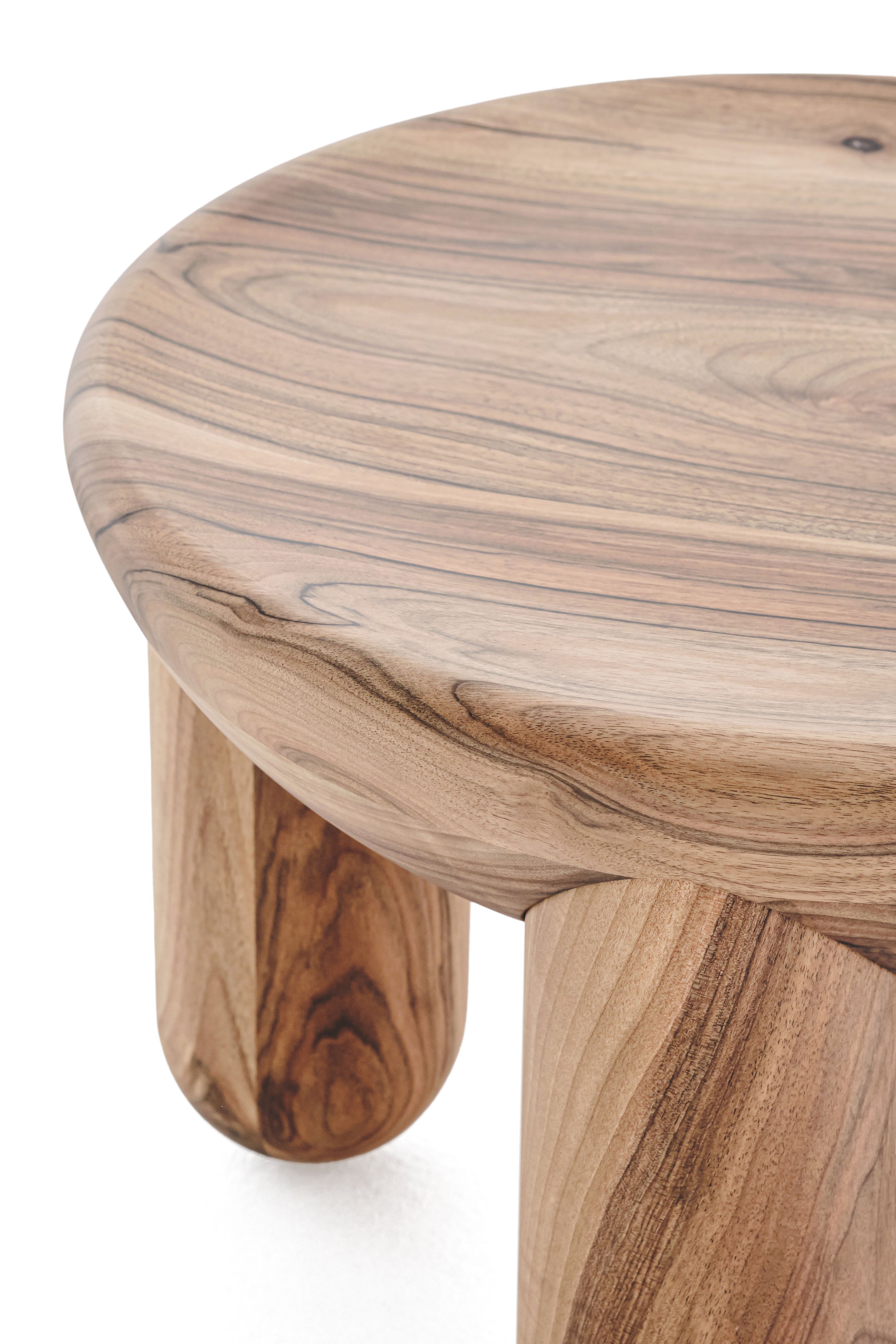 Noom Freyja Modern Coffee Table - Mid-Century Design Living Room Furniture for Small Spaces | Perfect for Apartments, Condos & Cozy Homes