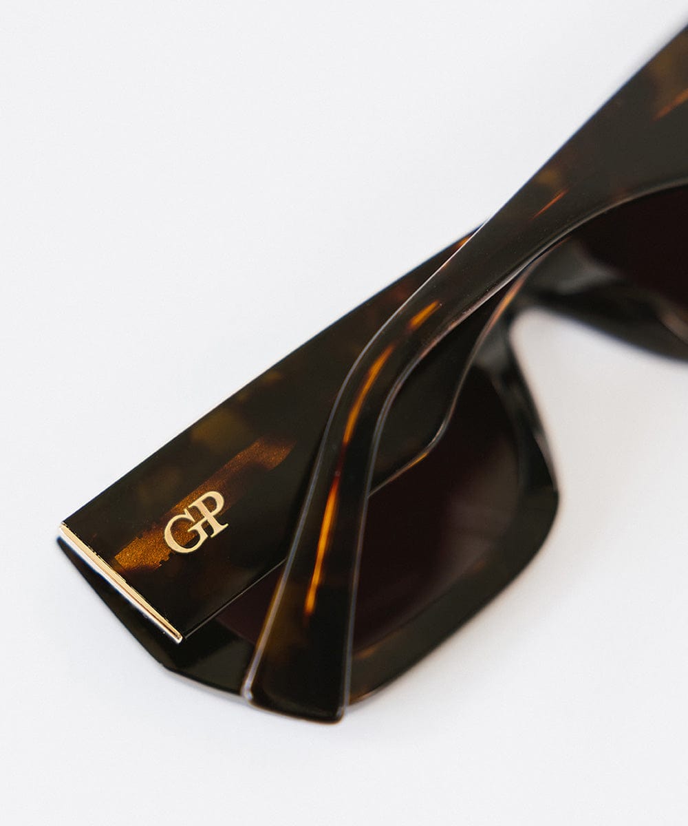 Stylish Alta Cat Eye Sunglasses for Women - Trendy UV Protection Shades - Perfect for Beach, Driving & Outdoor Activities