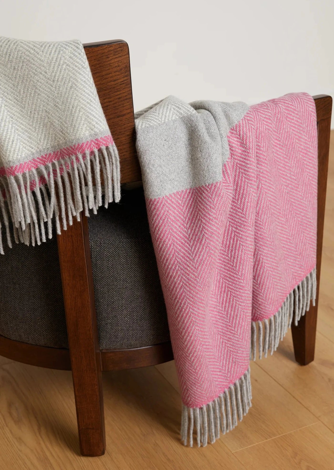 Foxford Cashmere and Lambswool Throw Blanket - Ultra Soft Luxury Winter Wrap for Sofa, Bed & Travel - Lily Pattern Cozy Home Decor Gift