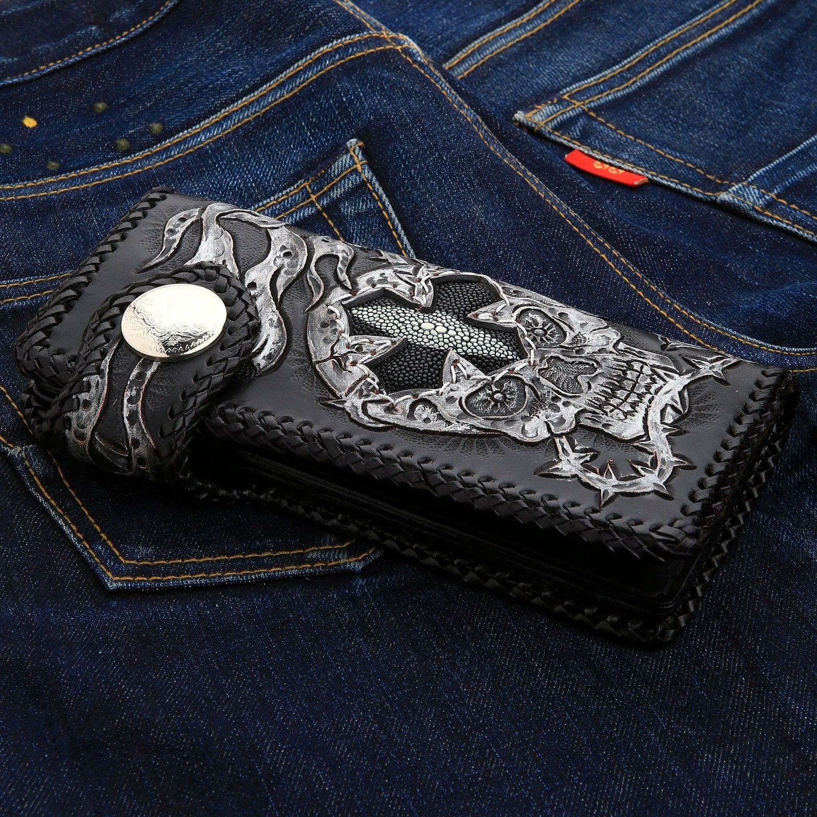 Rider Demon Stingray Genuine Leather Biker Wallet for Men - Stylish Motorcycle Accessory & Everyday Carry