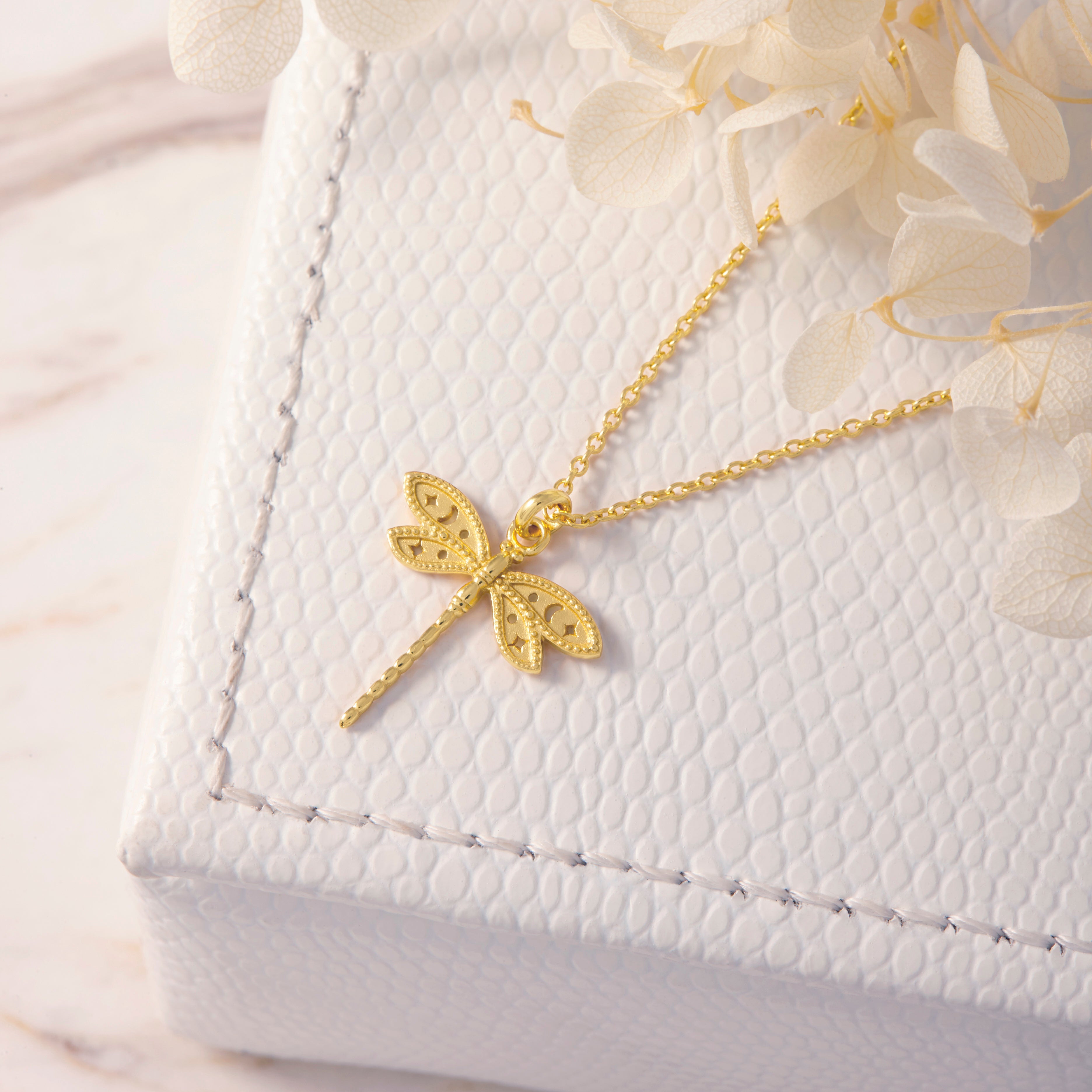 Elegant Wild Dragonfly Gold Necklace for Women - 14K Gold Plated Jewelry Gift for Her - Perfect for Everyday Wear, Parties & Special Occasions