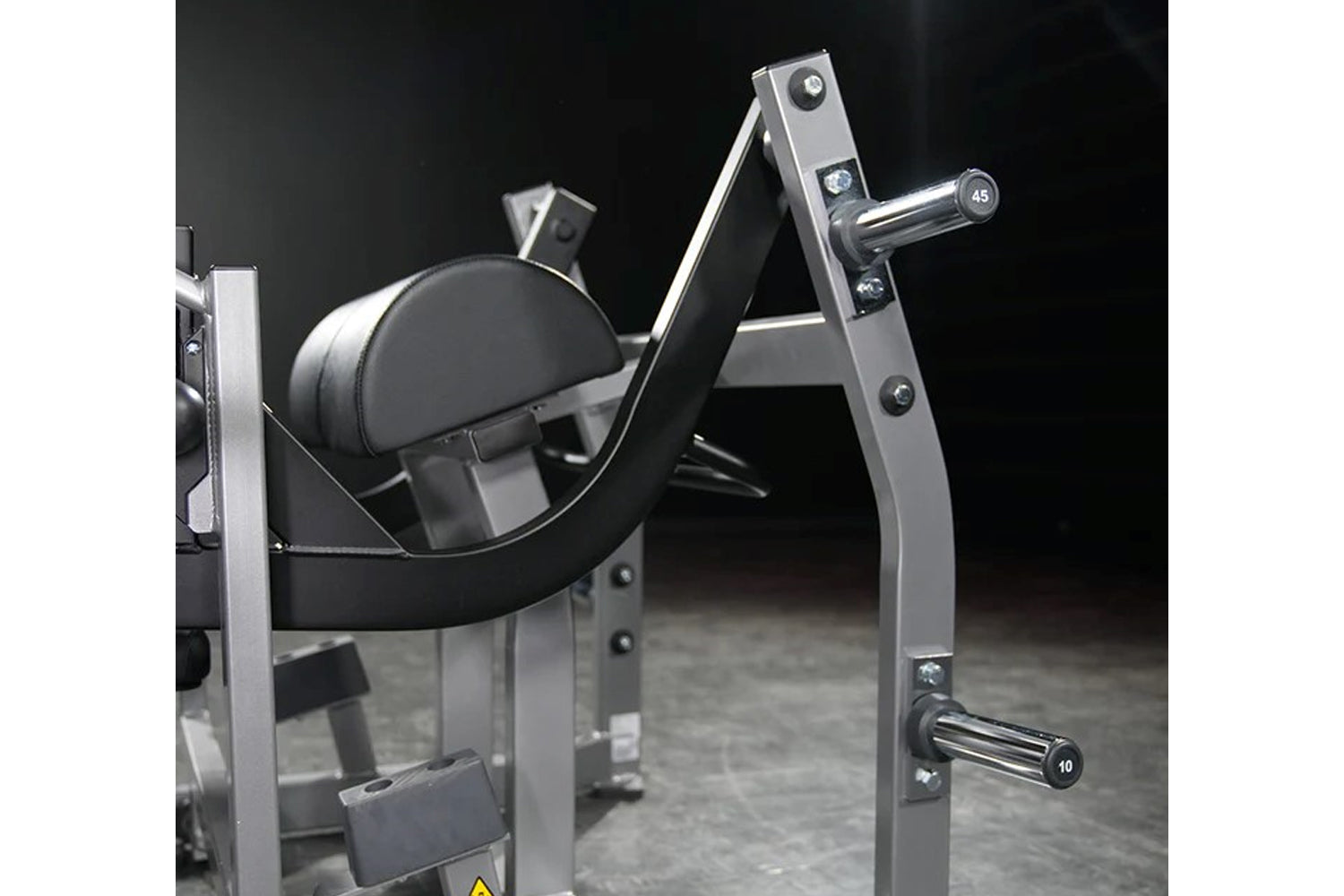 Hammer Strength Plate Loaded Glute Drive Machine - Professional Gym Equipment for Glute Workouts & Strength Training - Perfect for Home Gyms & Commercial Fitness Centers