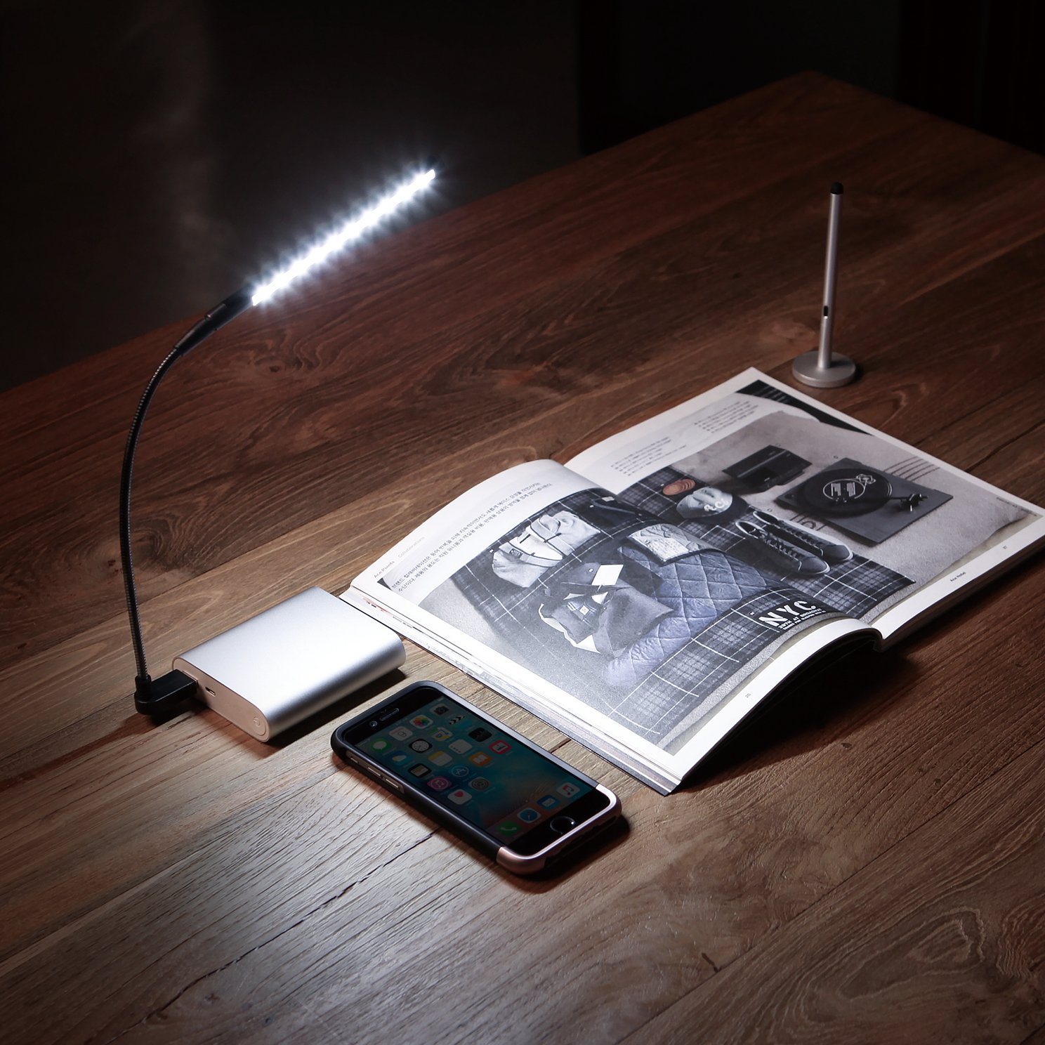elago Flexible USB LED Desk Lamp - Adjustable Gooseneck Light for Laptop, Computer, Office, Reading & Night Light (Ideal for Home Office, Study, Gaming Setup & Bedside Lighting)