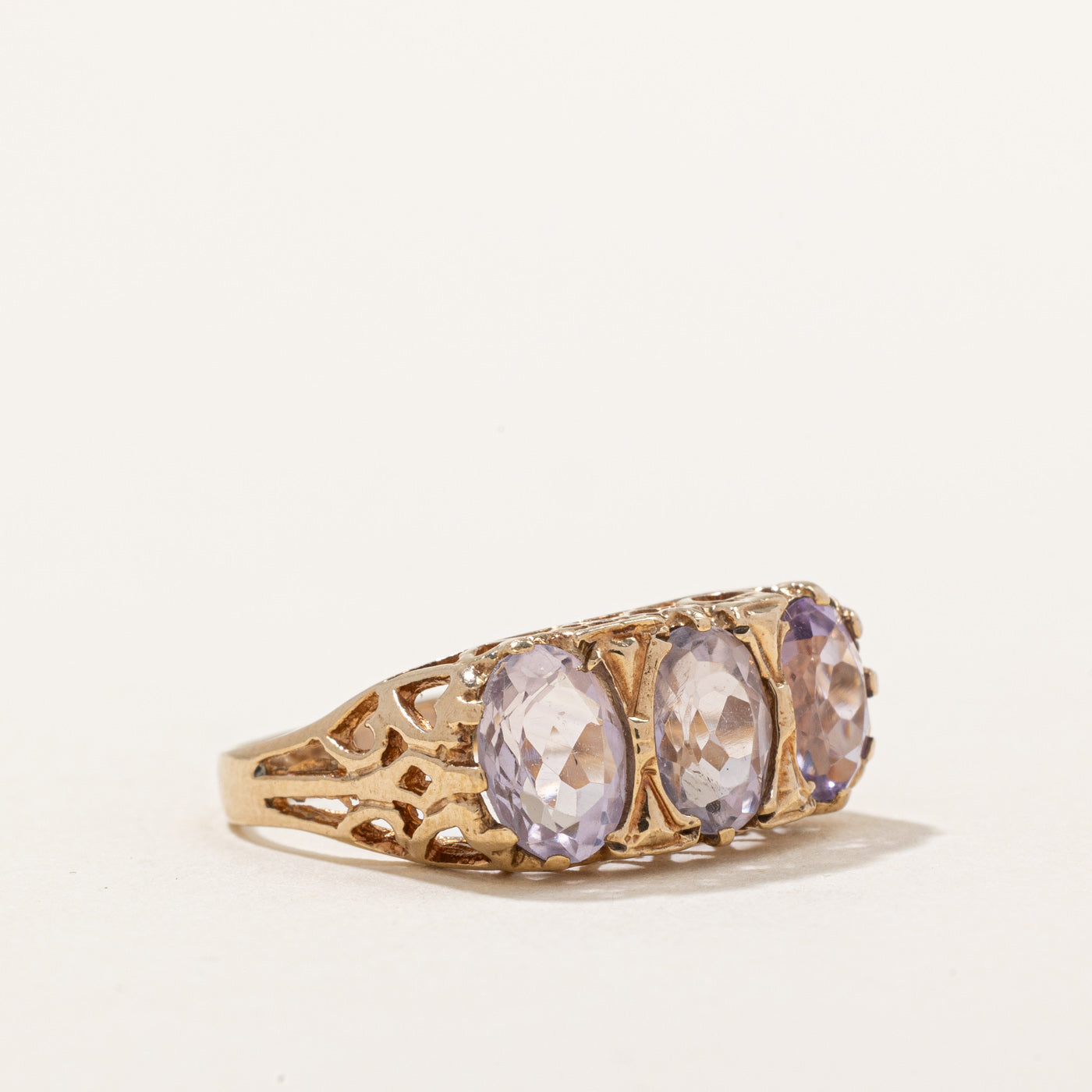 Vintage 1988 London Three Stone Amethyst Cocktail Ring - 1.50ctw Purple Gemstone Jewelry - Size 6 - Elegant Evening Wear & Special Occasion Gift for Women