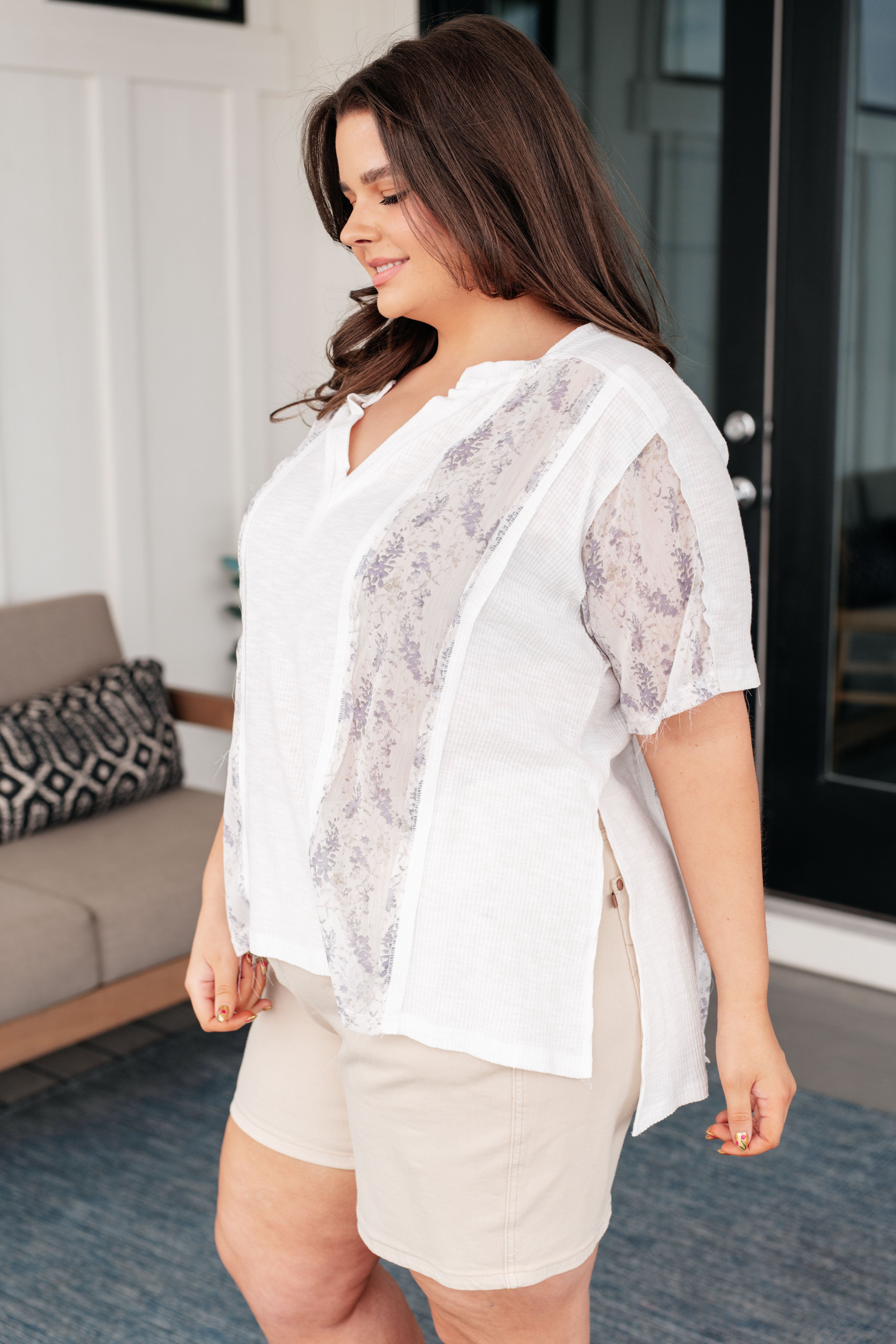 Elegant Floral Accent Top in Ivory - Women's Fashion Blouse for Casual Wear, Date Night & Spring Outfits | Trendy Floral Print Shirt