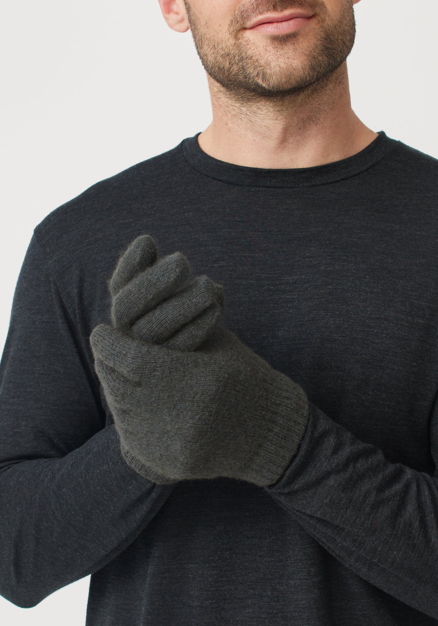 Cozy Winter Gloves Uw70709 - Warm Touchscreen Compatible for Men & Women - Perfect for Skiing, Snowboarding & Outdoor Activities