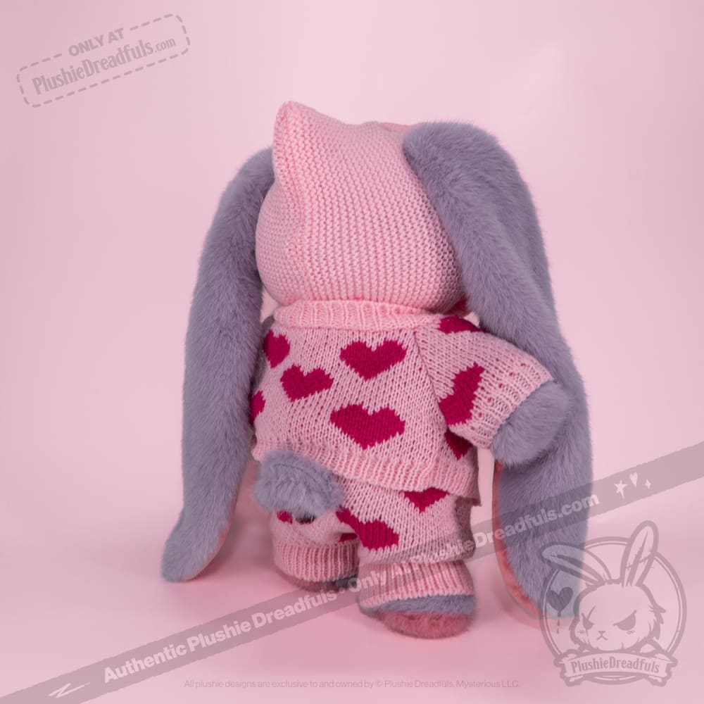 Soft Plush Outfit with Knit Heart Design - Cozy & Stylish Baby Clothes for Photo Shoots & Special Occasions