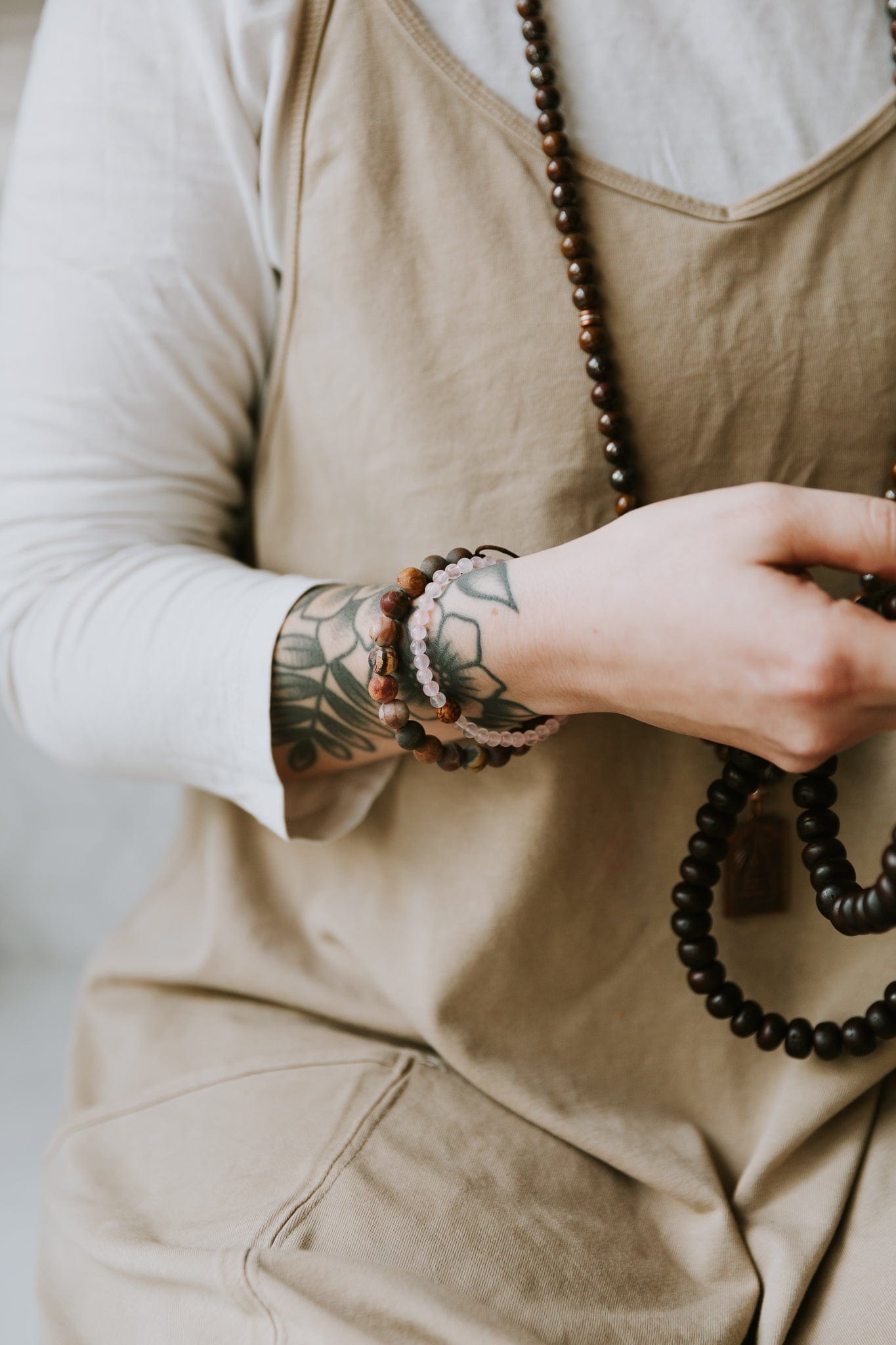 Buddhist Affirmations Bracelet - Inspirational Meditation Beads for Mindfulness, Stress Relief & Positive Energy - Perfect for Yoga, Meditation & Spiritual Healing