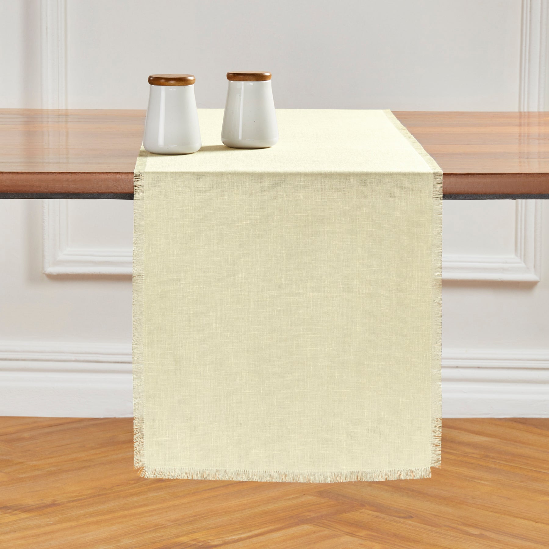 Elegant Fringe Table Runner - Boho Chic Dining Decor for Weddings, Parties & Home Decor | Perfect for Farmhouse, Rustic & Bohemian Style Tables