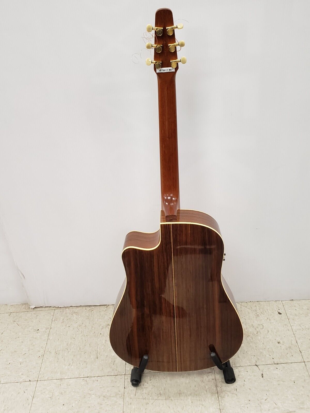 Seagull 22601 Acoustic Guitar - Premium Handcrafted Solid Wood Guitar for Beginners & Professionals - Perfect for Home, Studio & Live Performances