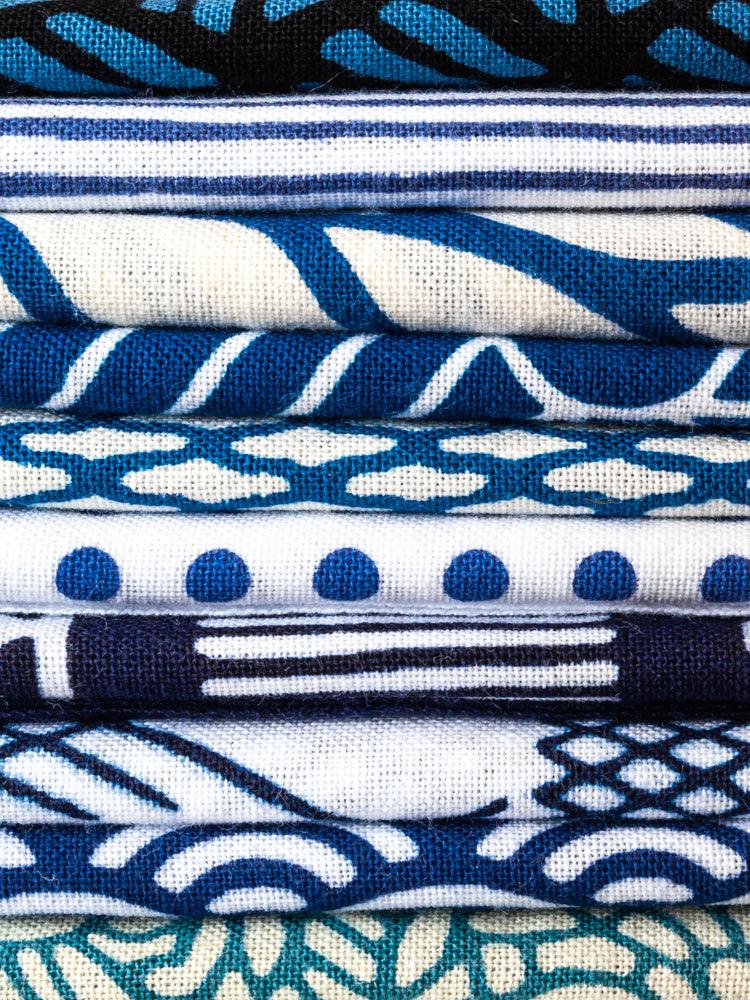 Kamawanu Tenugui Wavy Blue Stripes - Japanese Cotton Hand Towel for Kitchen, Bath & Home Decor | Multipurpose Cloth for Cleaning, Gift Wrapping & Crafts