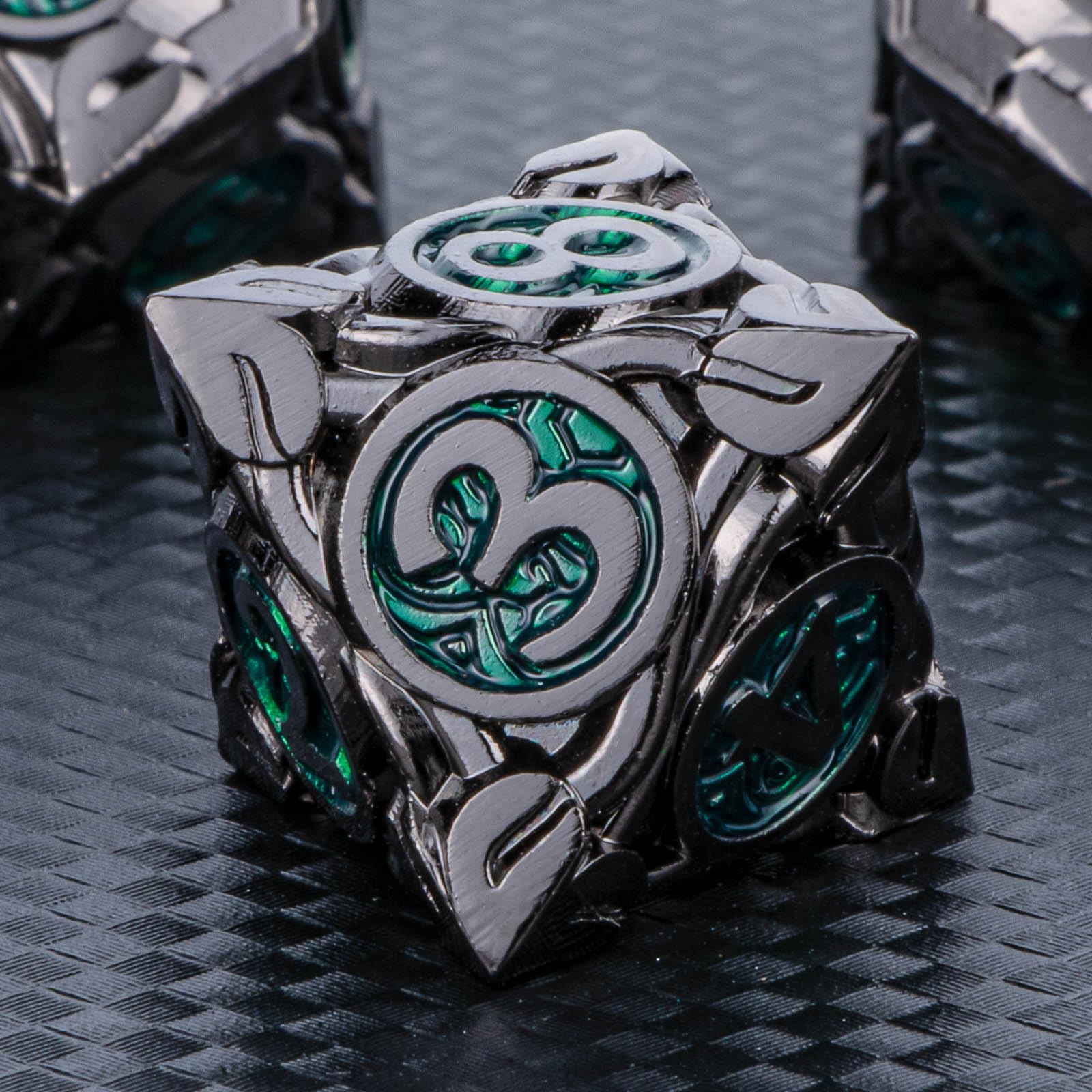Premium 7-Piece Metal DND Dice Set for Dungeons & Dragons - Nature Vines Leaf Design Polyhedral RPG Dice (D20, D12, D10, D8, D6, D4) with Gift Box - Perfect for Tabletop Gaming, RPG Sessions & Collector's Display