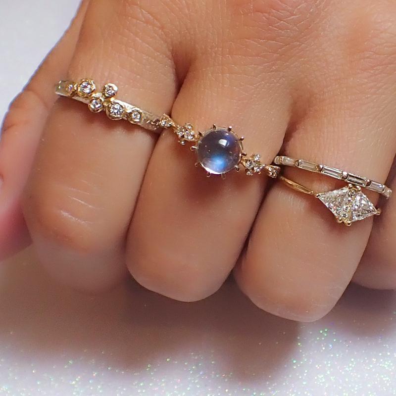 Moonstone Oracle Ring for Women - Elegant Twinkling Crystal Jewelry for Divination, Meditation & Spiritual Healing | Perfect for Psychic Readings & Energy Work