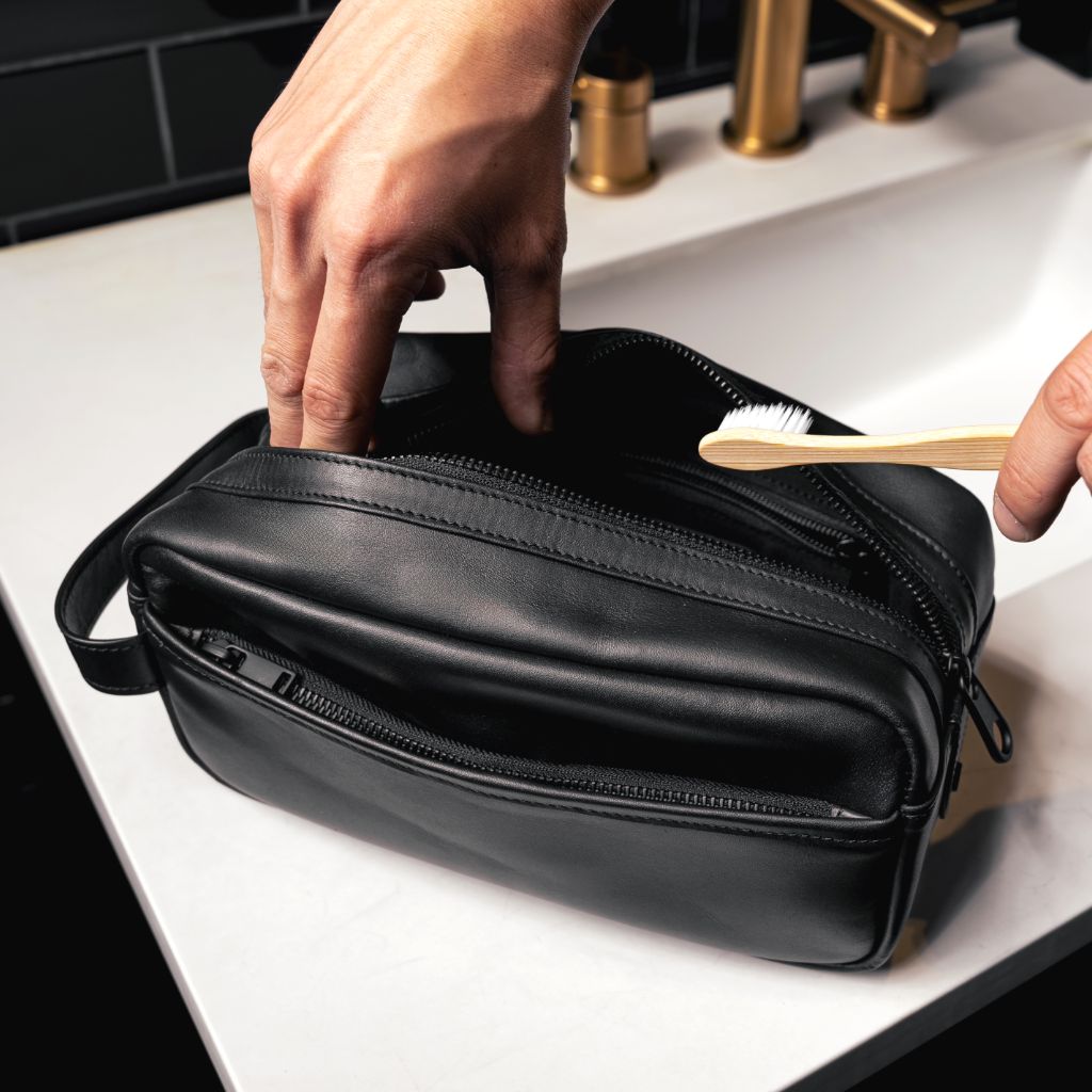 Premium Black Dopp Kit for Men - Travel Toiletry Bag with Hanging Hook, Water-Resistant & Durable - Perfect for Gym, Camping, Business Trips & Weekend Getaways