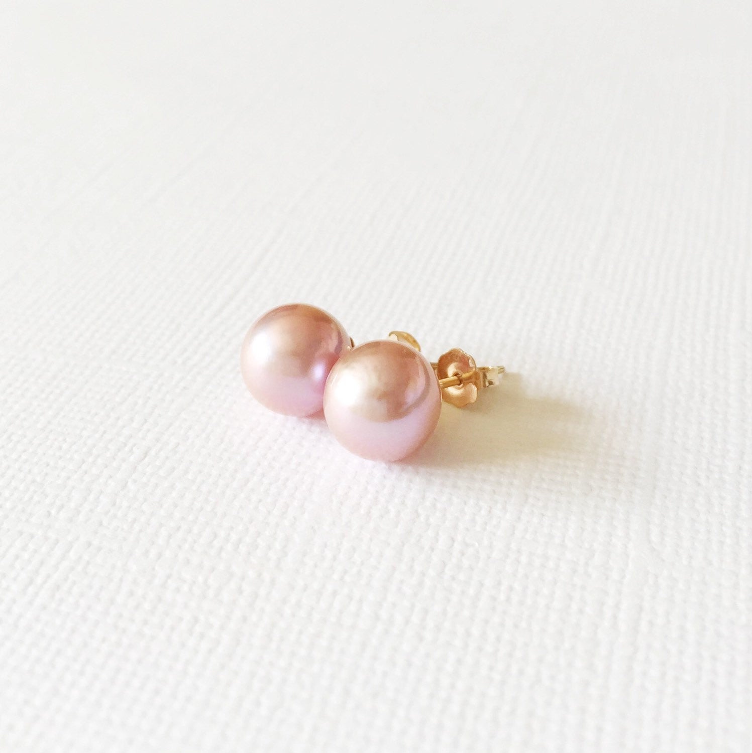 Momi Edison Pink Pearl Earrings (E231) - Elegant Dangle Earrings for Women, Perfect for Weddings, Parties & Special Occasions